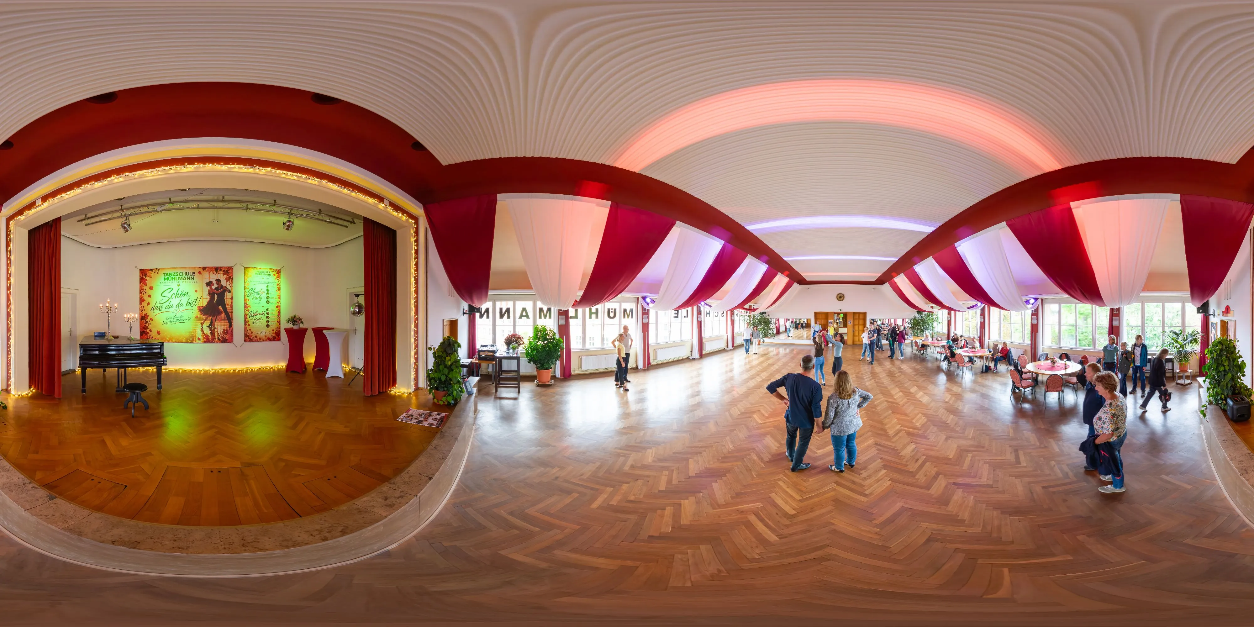 360° Panorama Ansicht: Alte Post - Tanzsaal der Tanzschule Mühlmann