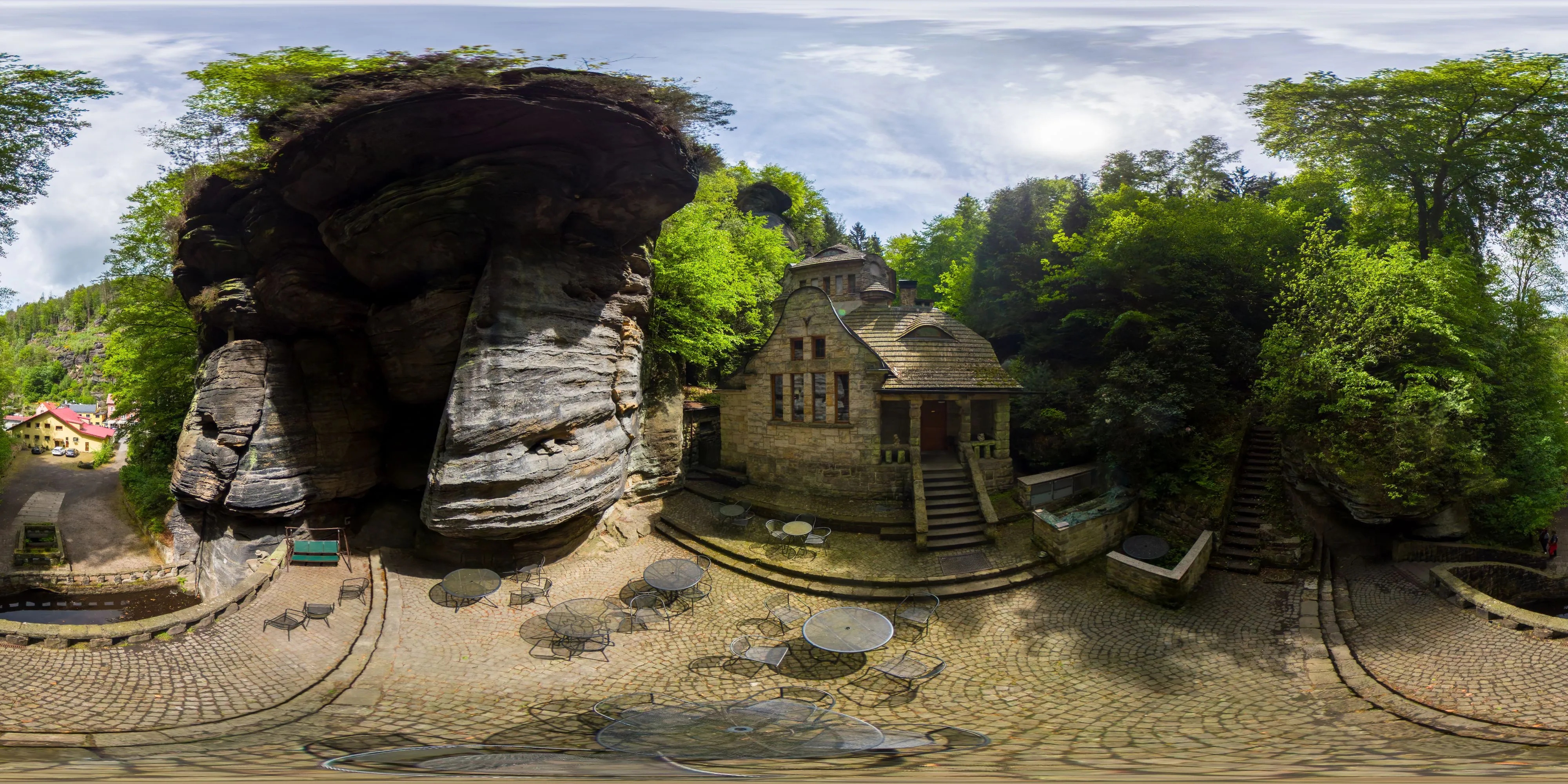 360 Grad Panorama Ansicht: Altes Gaswerk in Hrensko/ Herrnskretschen