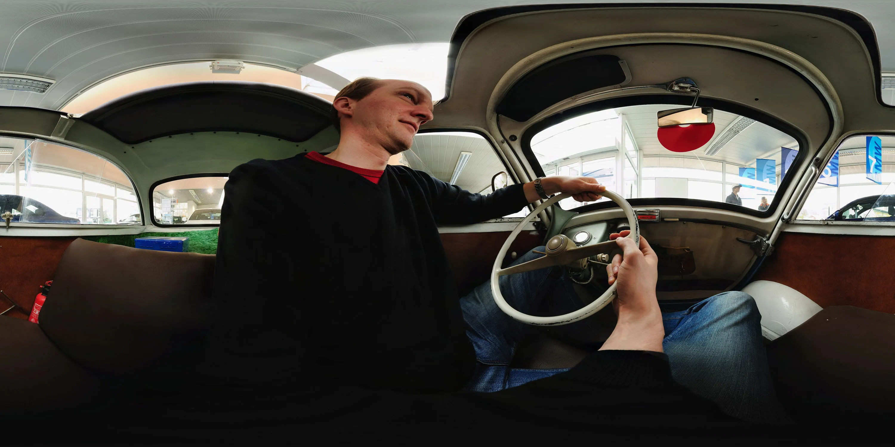 360 Grad Panorama Ansicht: Isetta in Autohaus Ruffert