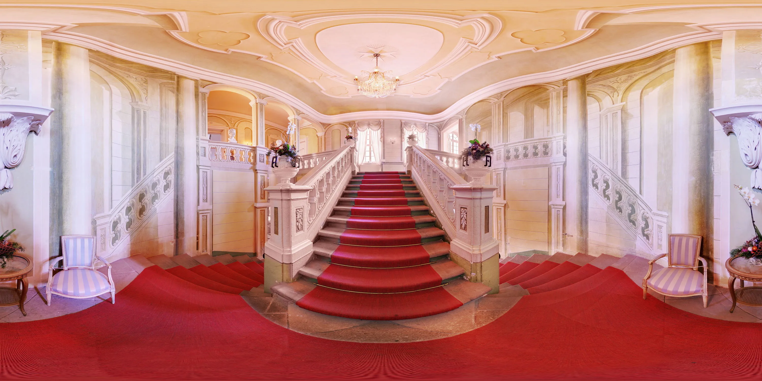 360 Grad Panorama Ansicht: Treppenhaus 1 in Barockschloß Rammenau