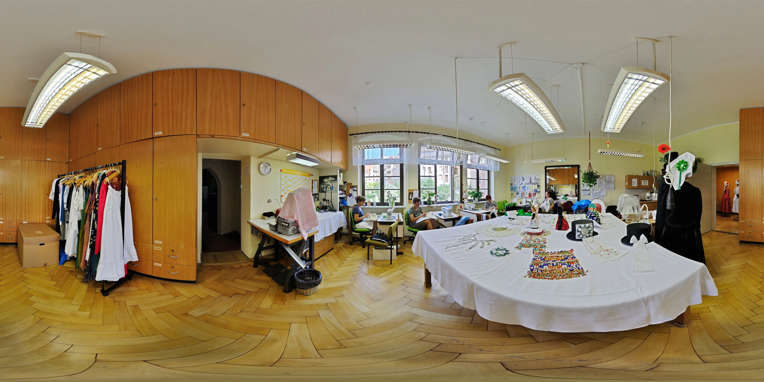 360 Grad Panorama Ansicht: Kostümschneiderei in Sorbisches National-Ensemble