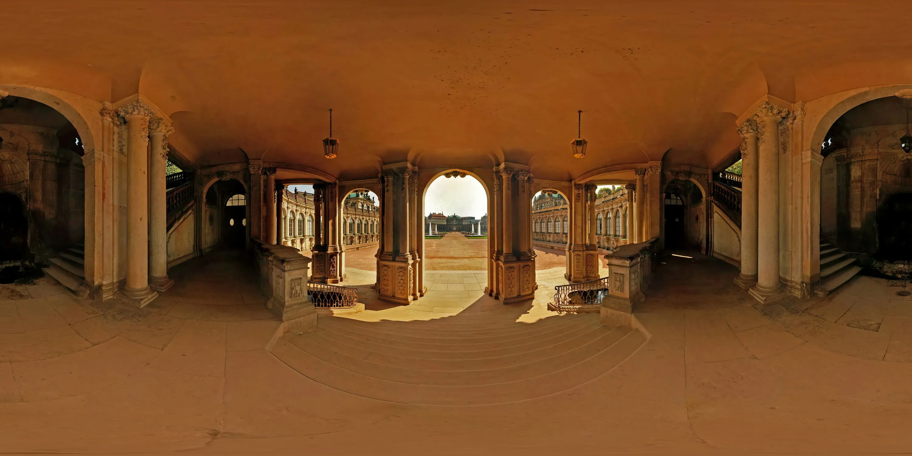360 Grad Panorama Ansicht: Zwinger in Sommer 2006