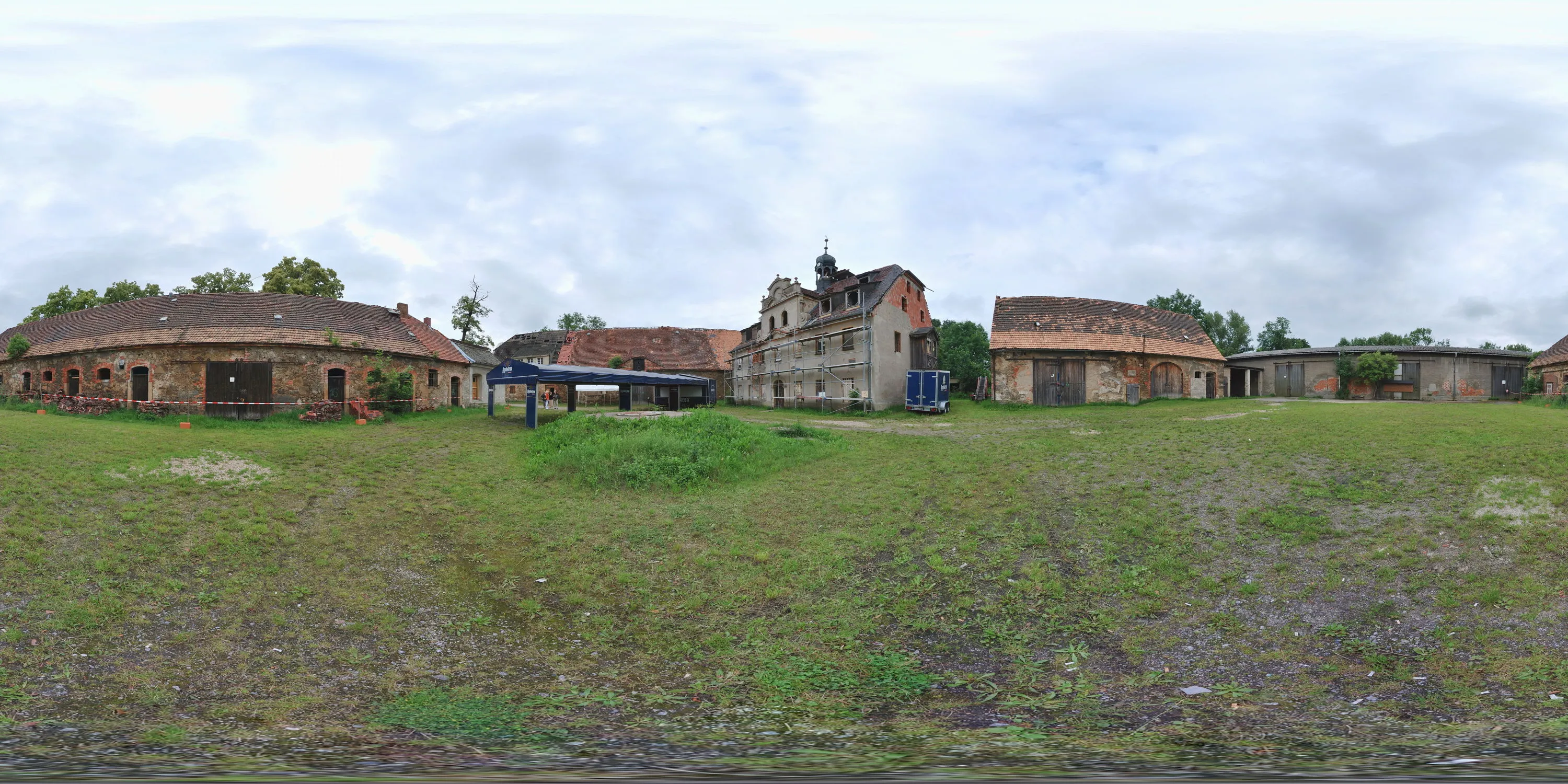 360 Grad Panorama Ansicht: Gutshof in Deutsch-Ossig