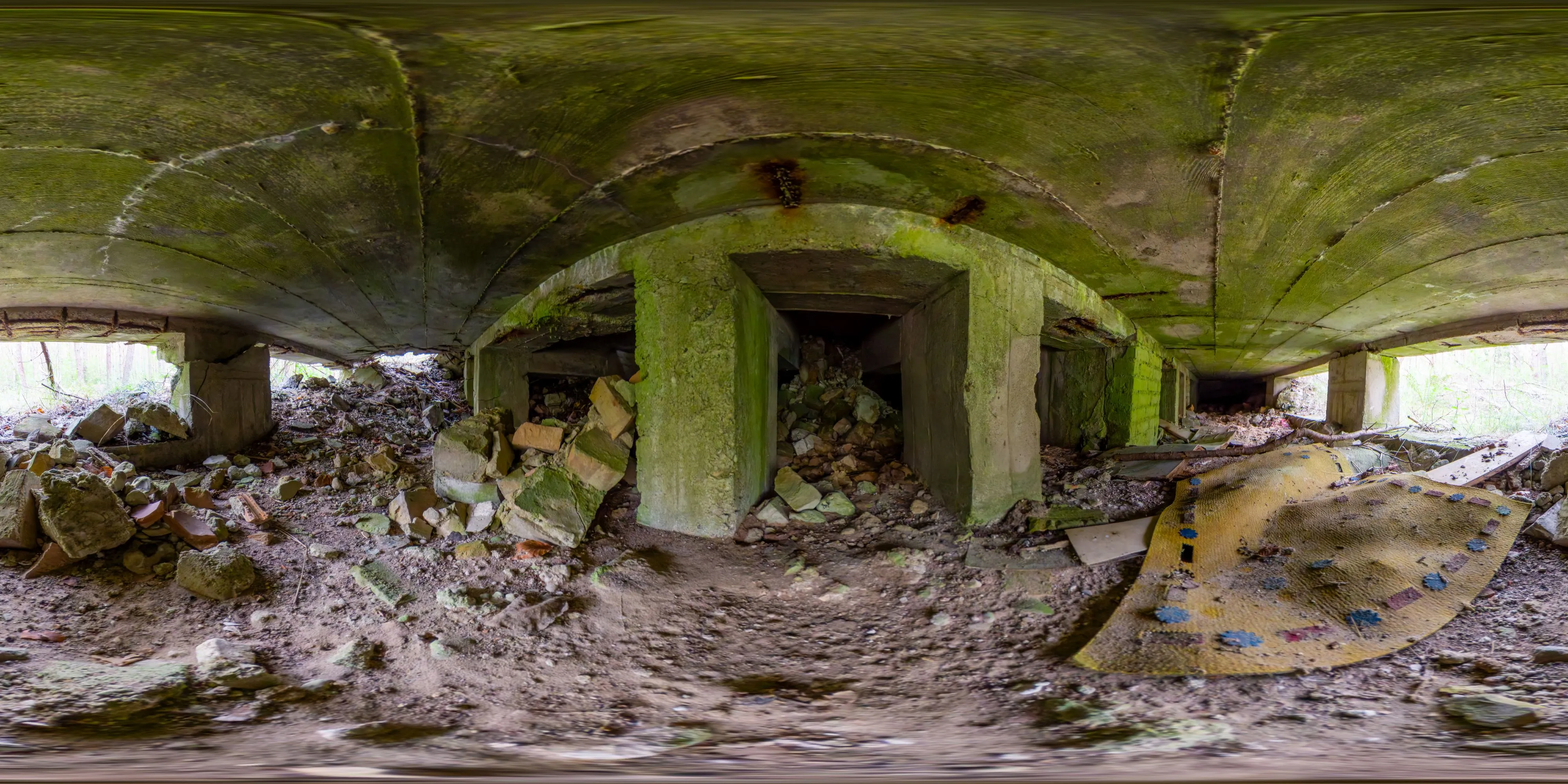 360° Panorama Ansicht: Peenemünde - Fertigungshalle F1 - Untergeschoss