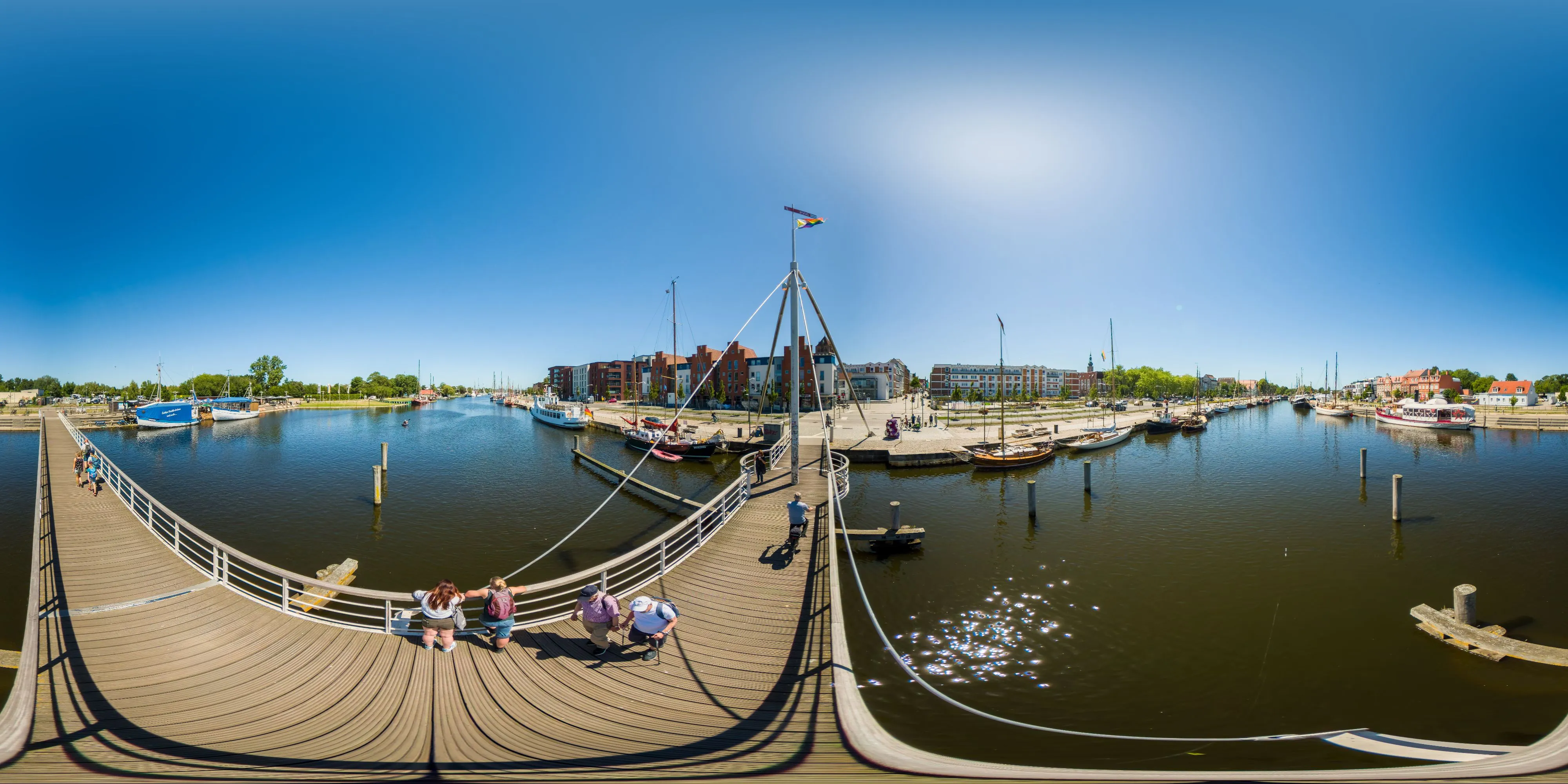 360° Panorama Ansicht: Greiswald - Drehbrücke am Museumshafen