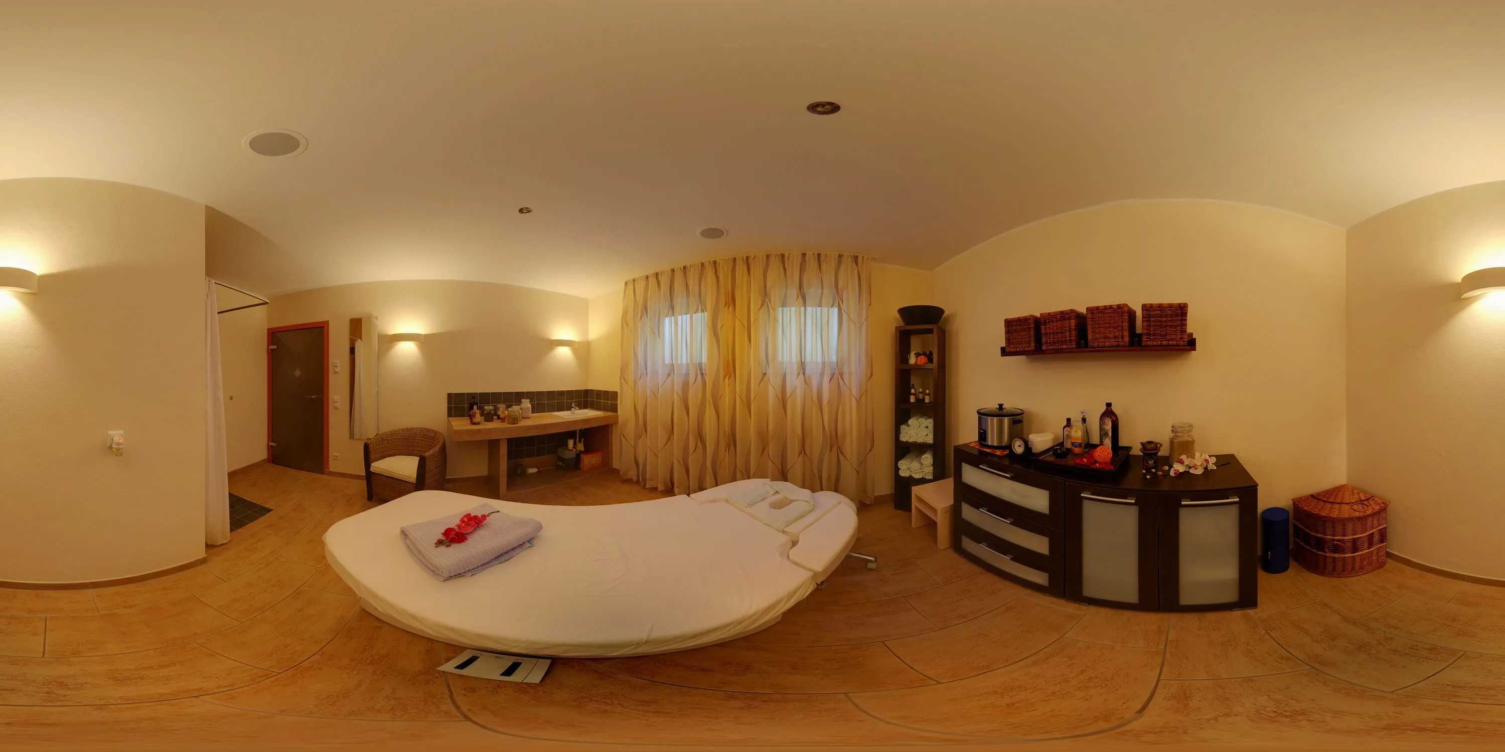 360 Grad Panorama Ansicht: Behandlungszimmer in Hotel "Haus am See"