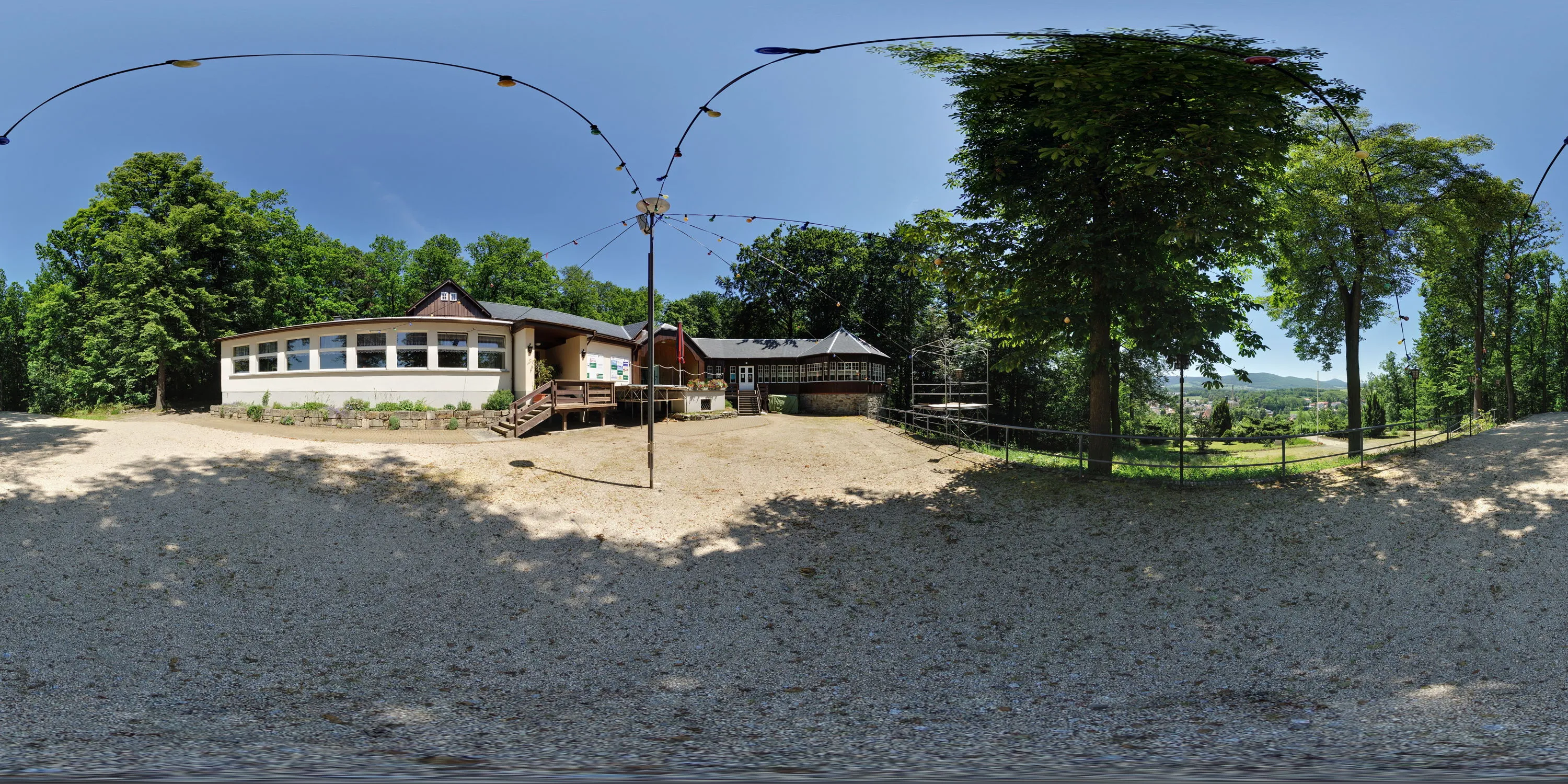 360 Grad Panorama Ansicht: Hutberg - Baude in Großschönau