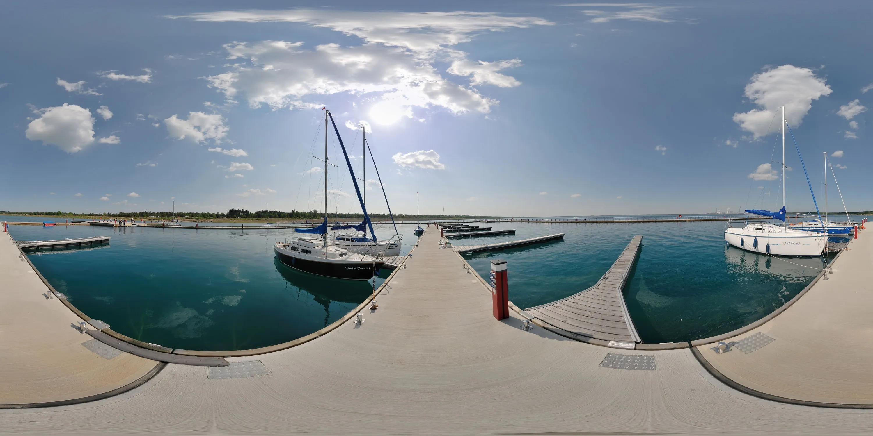 360 Grad Panorama Ansicht: Sportboothafen Klitten in Bärwalder See