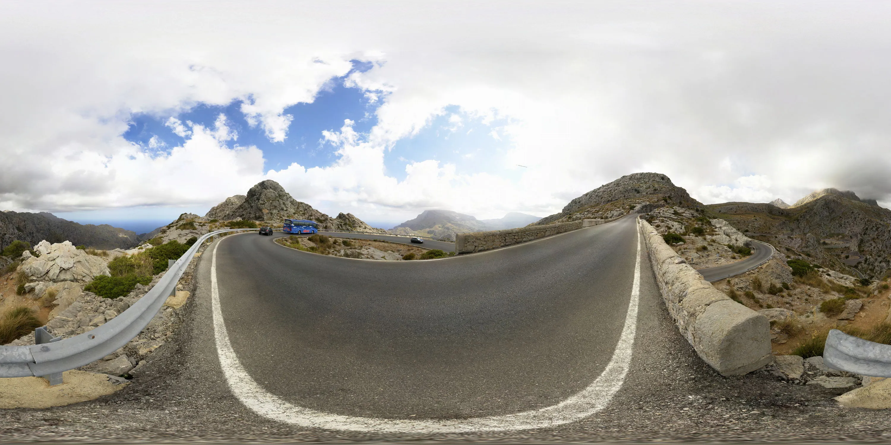 360 Grad Panorama Ansicht: Sa Moleta - Krawattenknoten in Sa Calobra