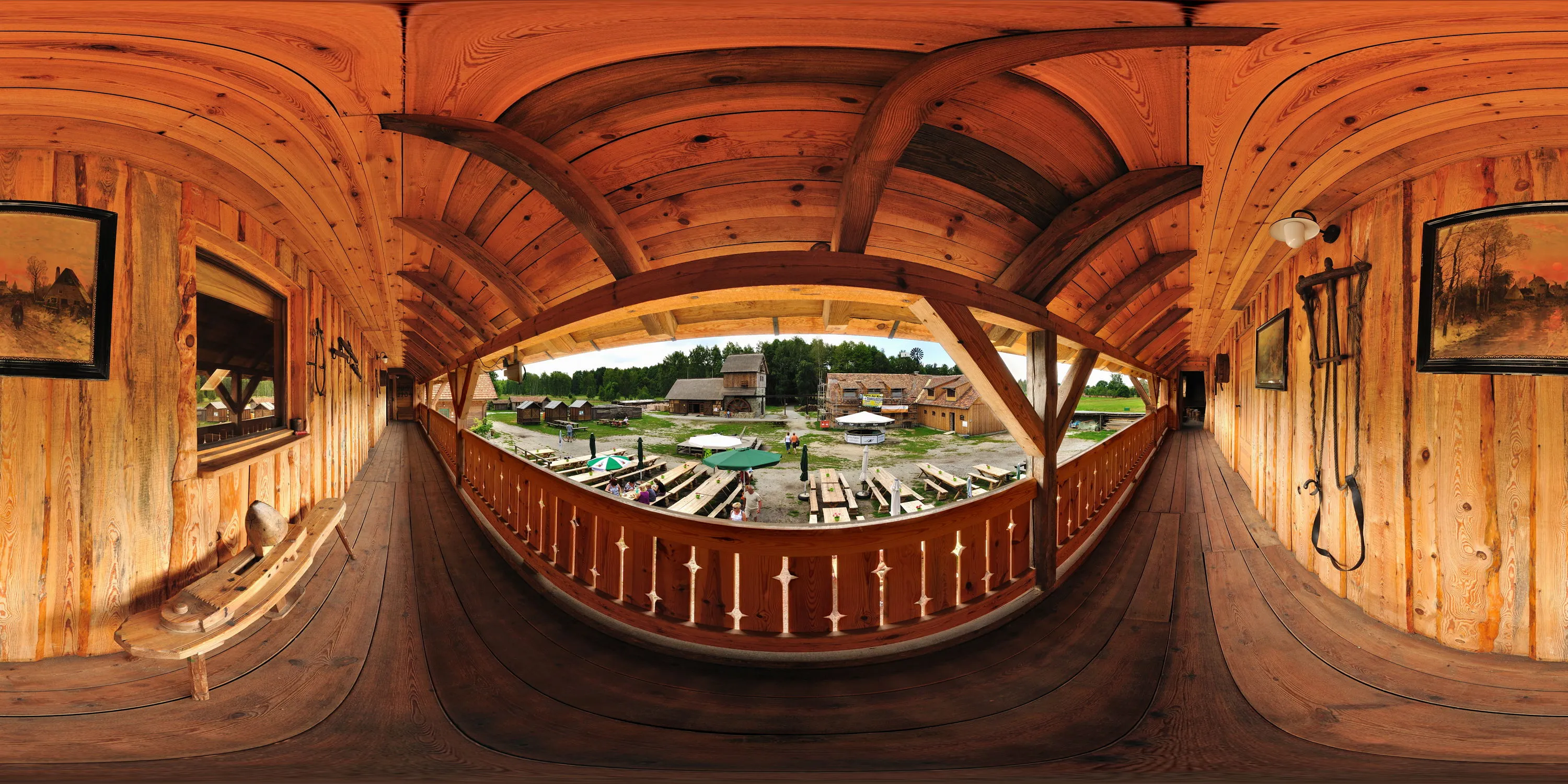 360 Grad Panorama Ansicht: Laubengang in Krabatmühle Schwarzkollm