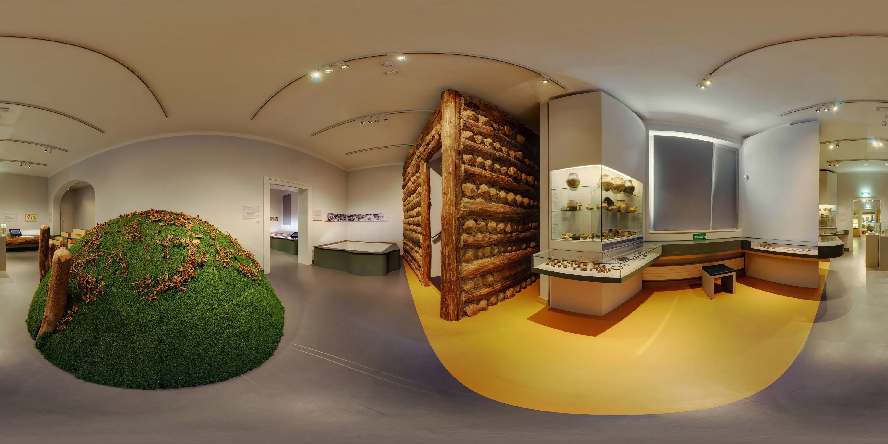 360 Grad Panorama Ansicht: Bestattungsort Hügelgrab in Museum Bautzen