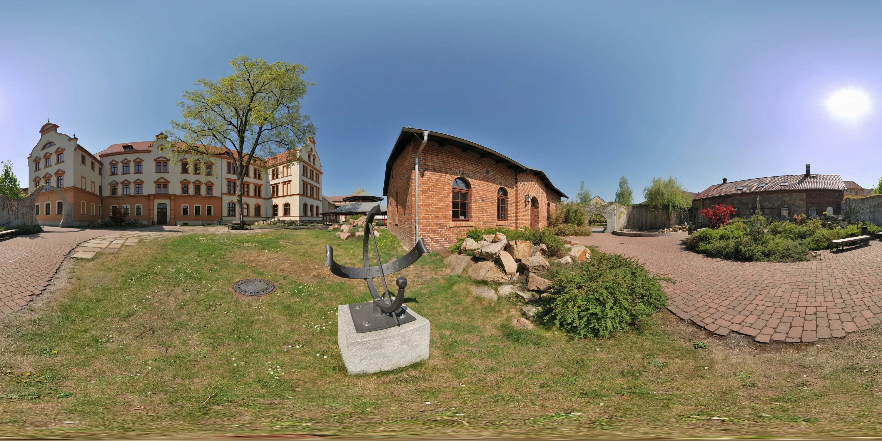 360 Grad Panorama Ansicht: Sonnenuhr in Niesky