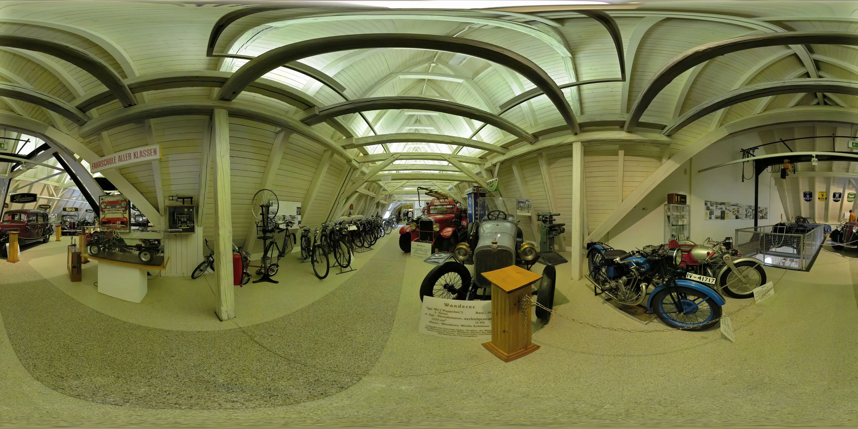 360 Grad Panorama Ansicht: Museum für sächsische Fahrzeuge in Sachsen