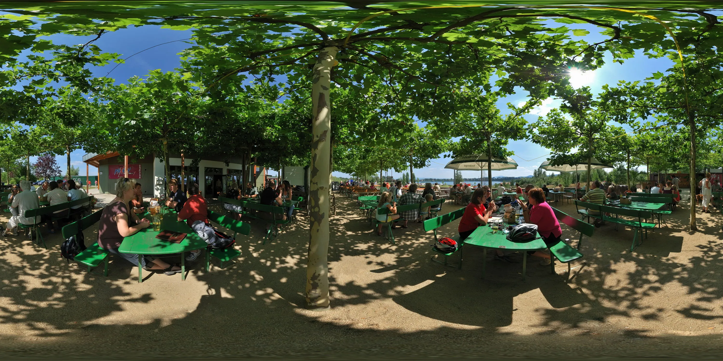 360 Grad Panorama Ansicht: Biergarten 1 in Erlebnisrestaurant Captain Hook