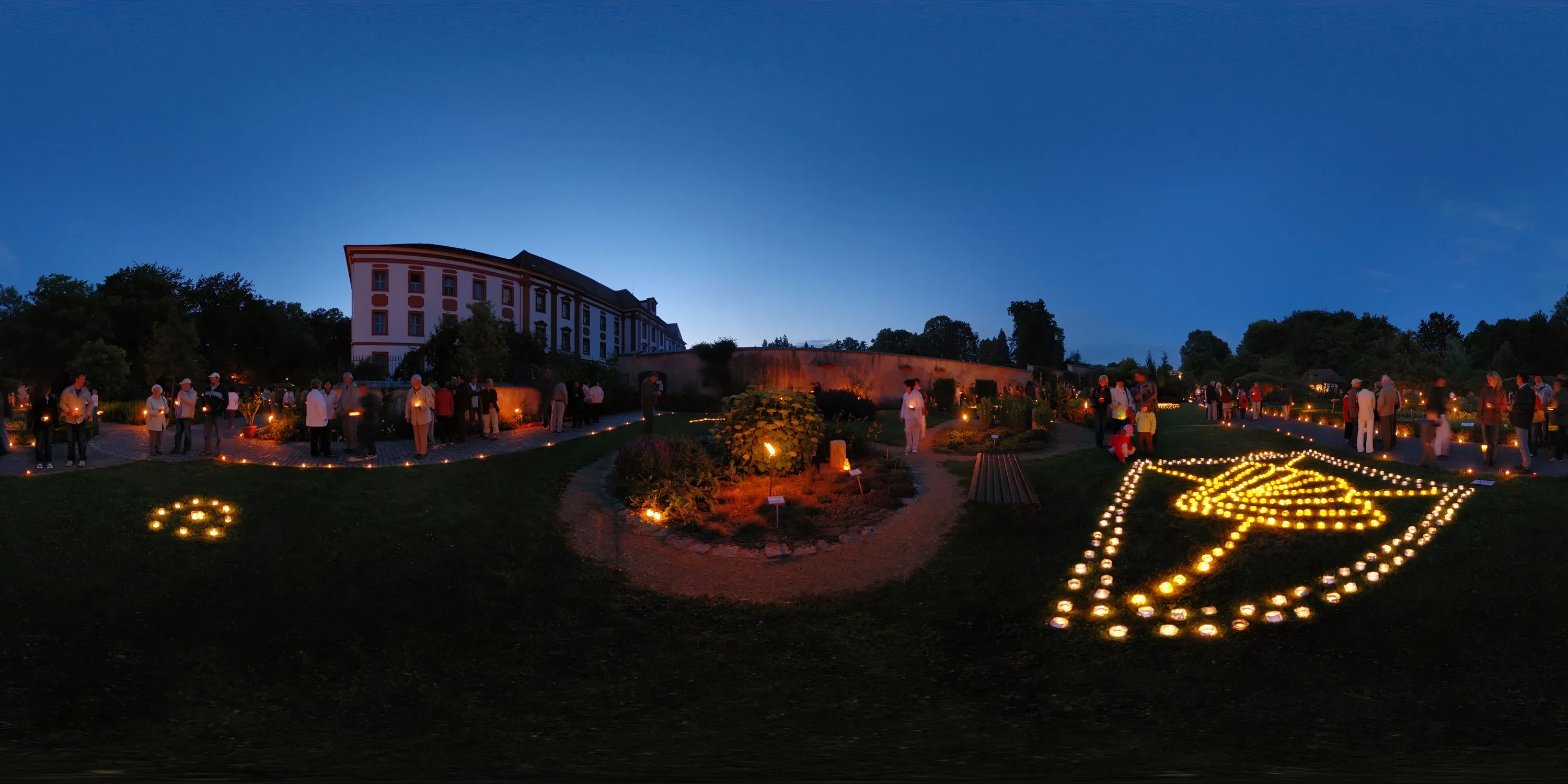 360 Grad Panorama Ansicht: Nacht der tausend Lichter 1 in Zisterzienser Kloster St. Marienstern