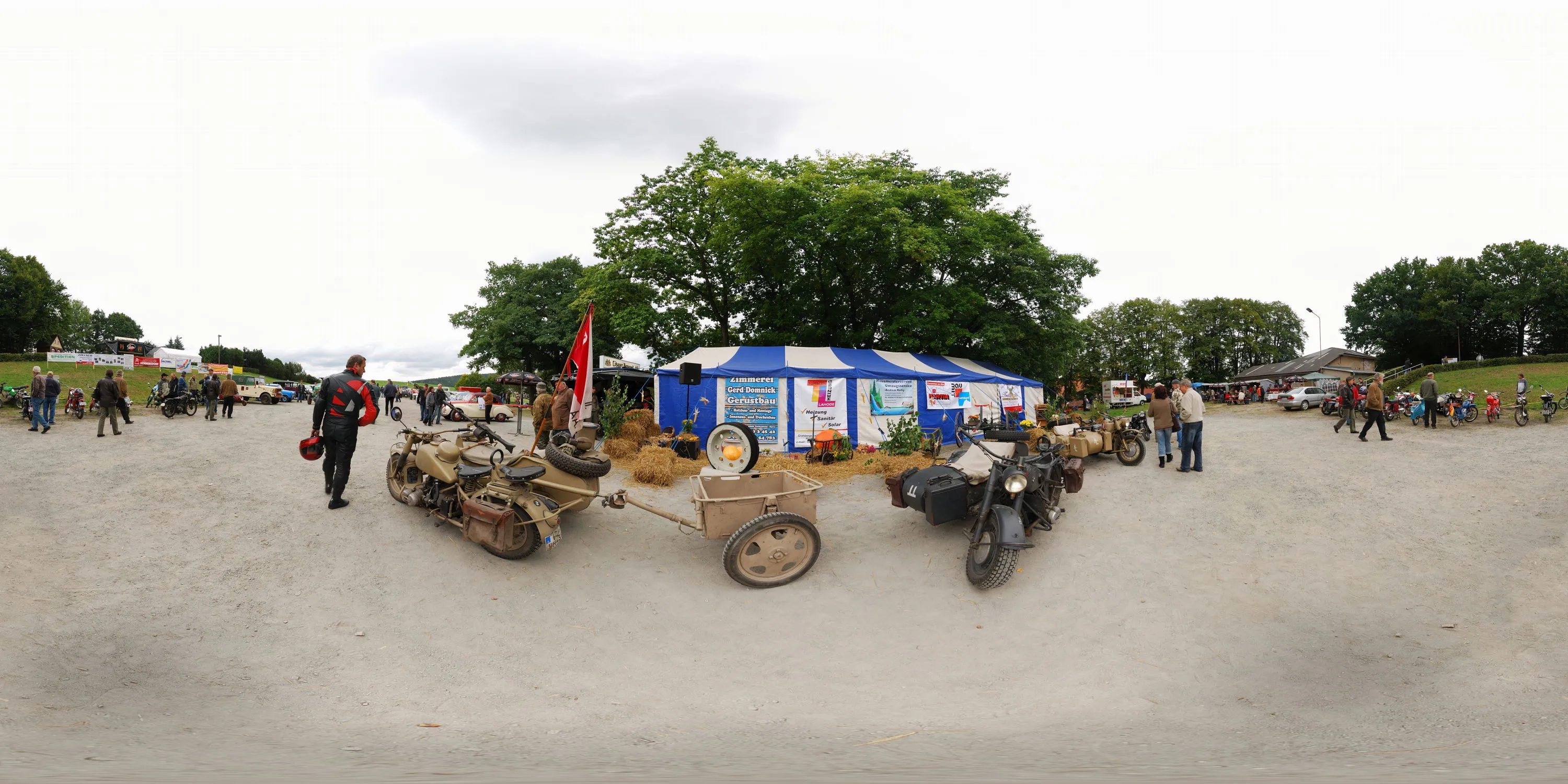 360 Grad Panorama Ansicht: Wehrmachtgespanne 2008 in Oldtimertreffen Sohland