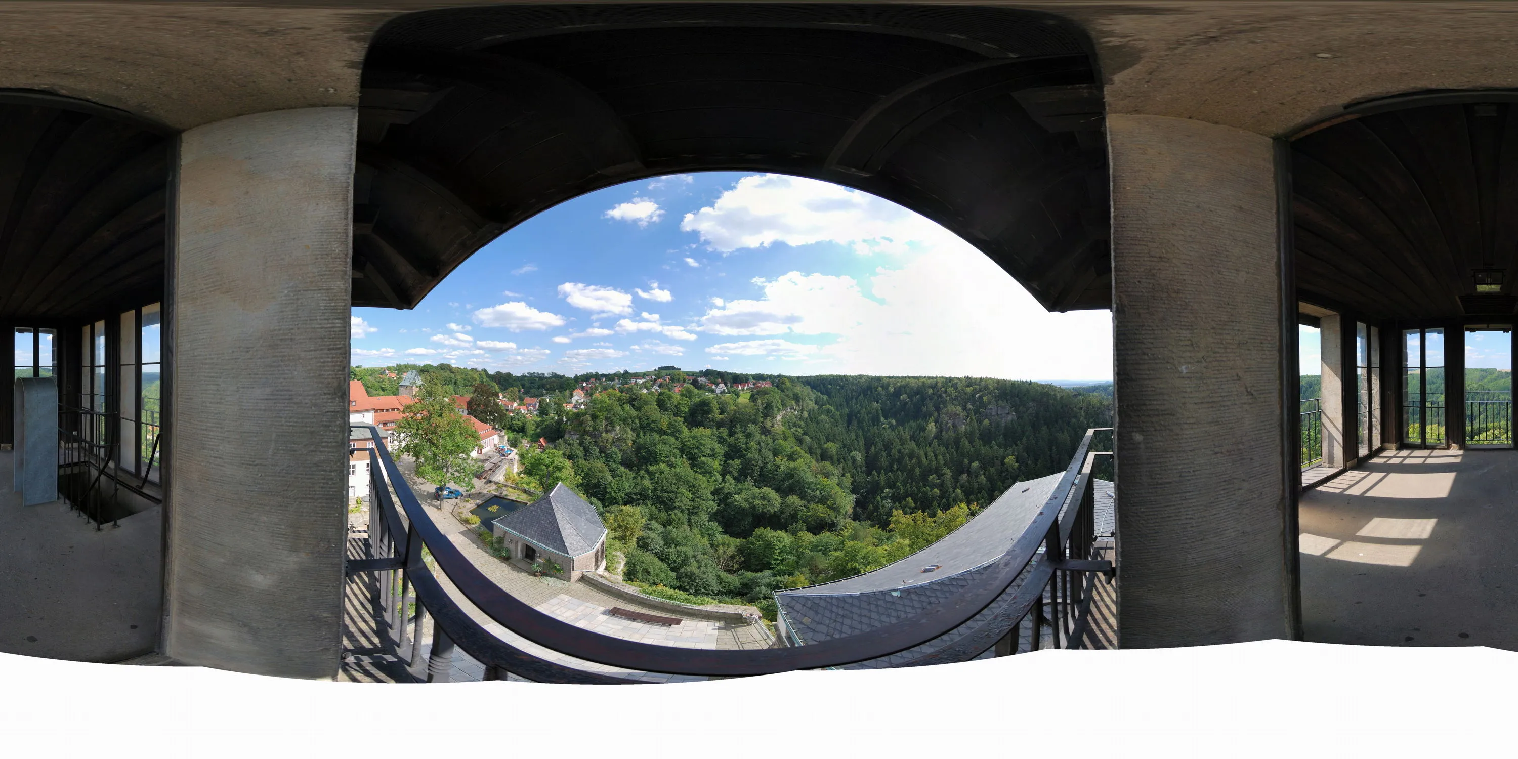 360 Grad Panorama Ansicht: Burgturm in Burg Hohnstein