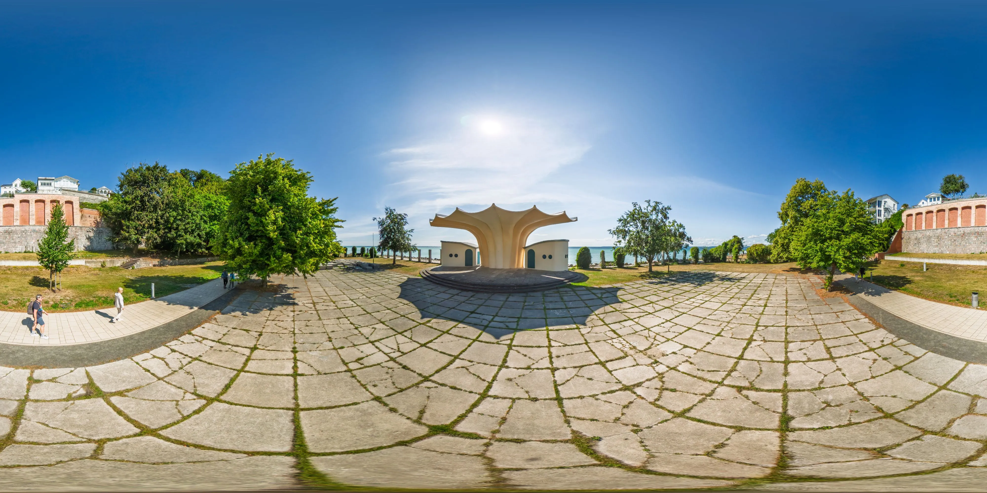 360° Panorama Ansicht: Sassnitz - Musikpavillon „Kurmuschel“