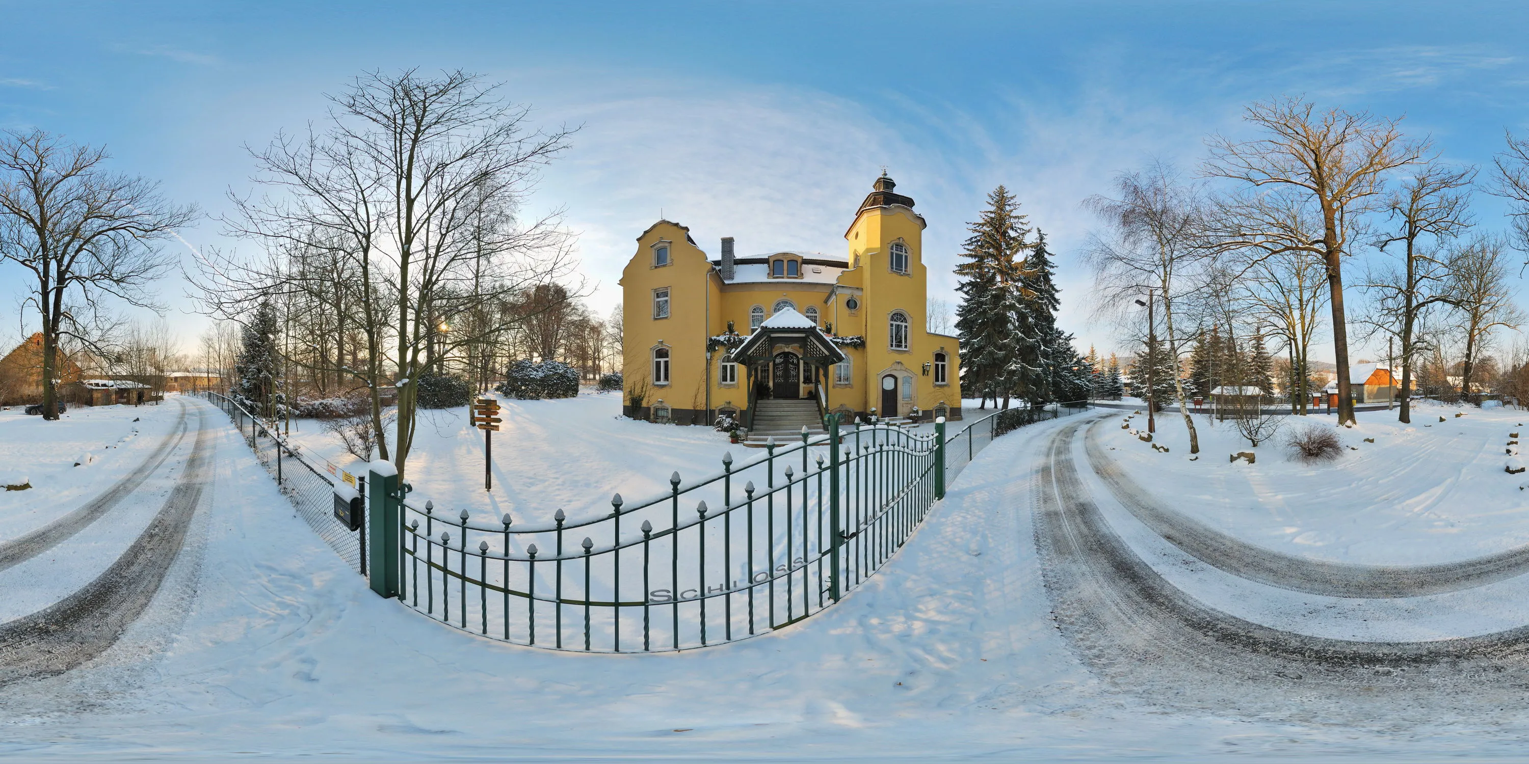 360 Grad Panorama Ansicht: Ostseite Winter in Schloß Halbendorf