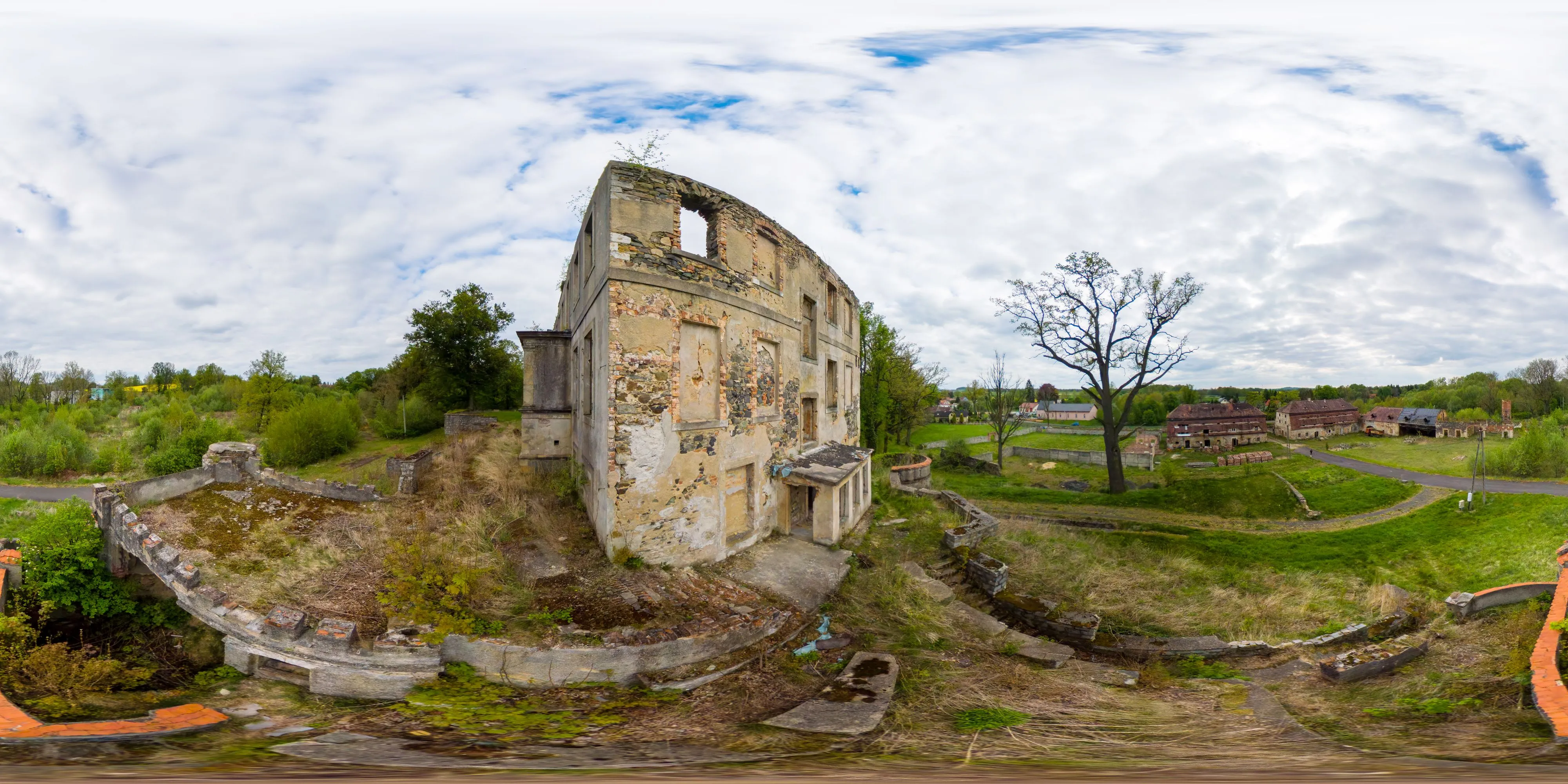 360 Grad Panorama Ansicht: Nord-Westseite in Schloss Heidersdorf (Palac we Wlosieniu Dolnym)