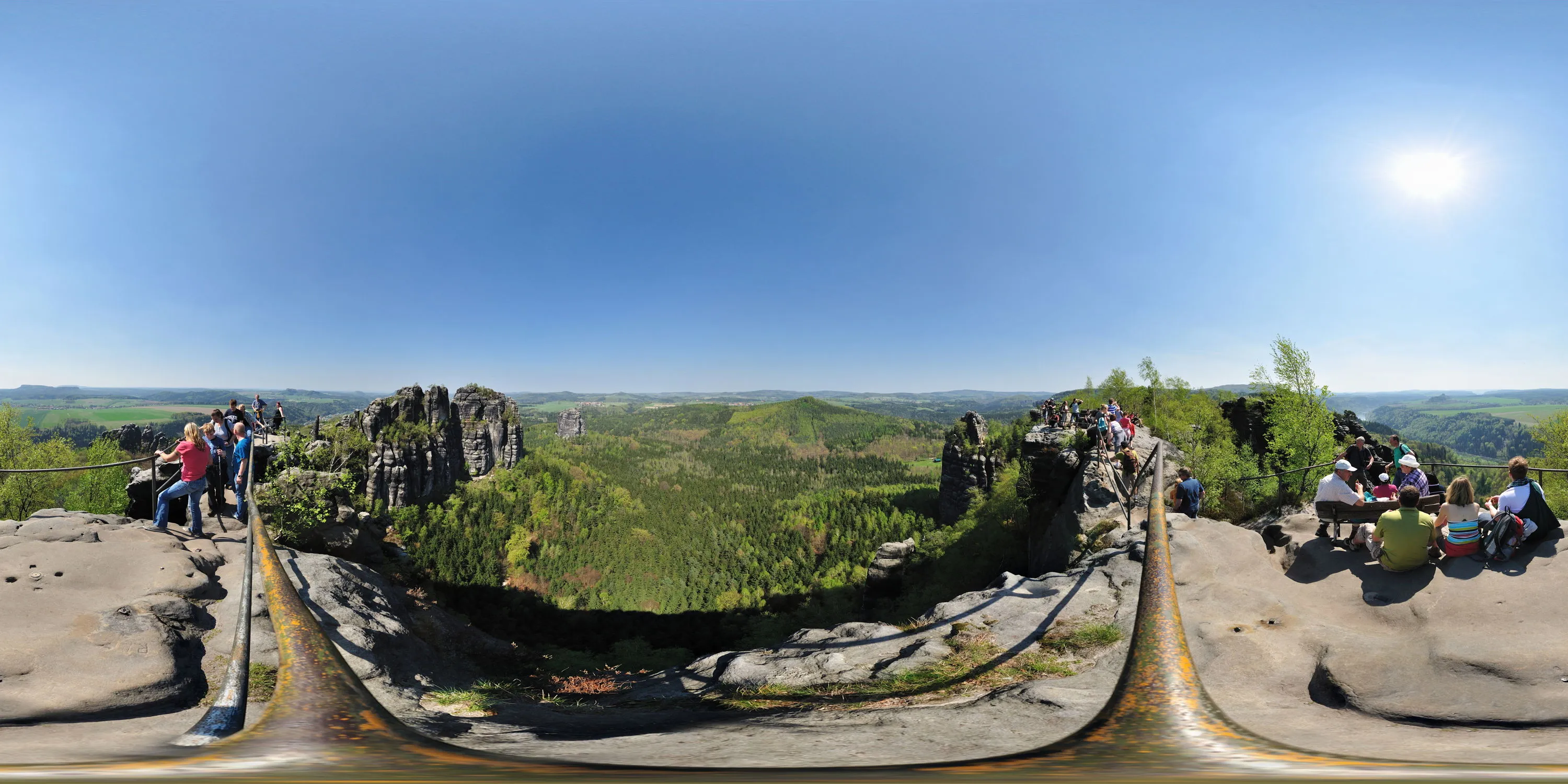 360 Grad Panorama Ansicht: Schrammsteinaussicht 2 in Wandergebiet Schrammsteine