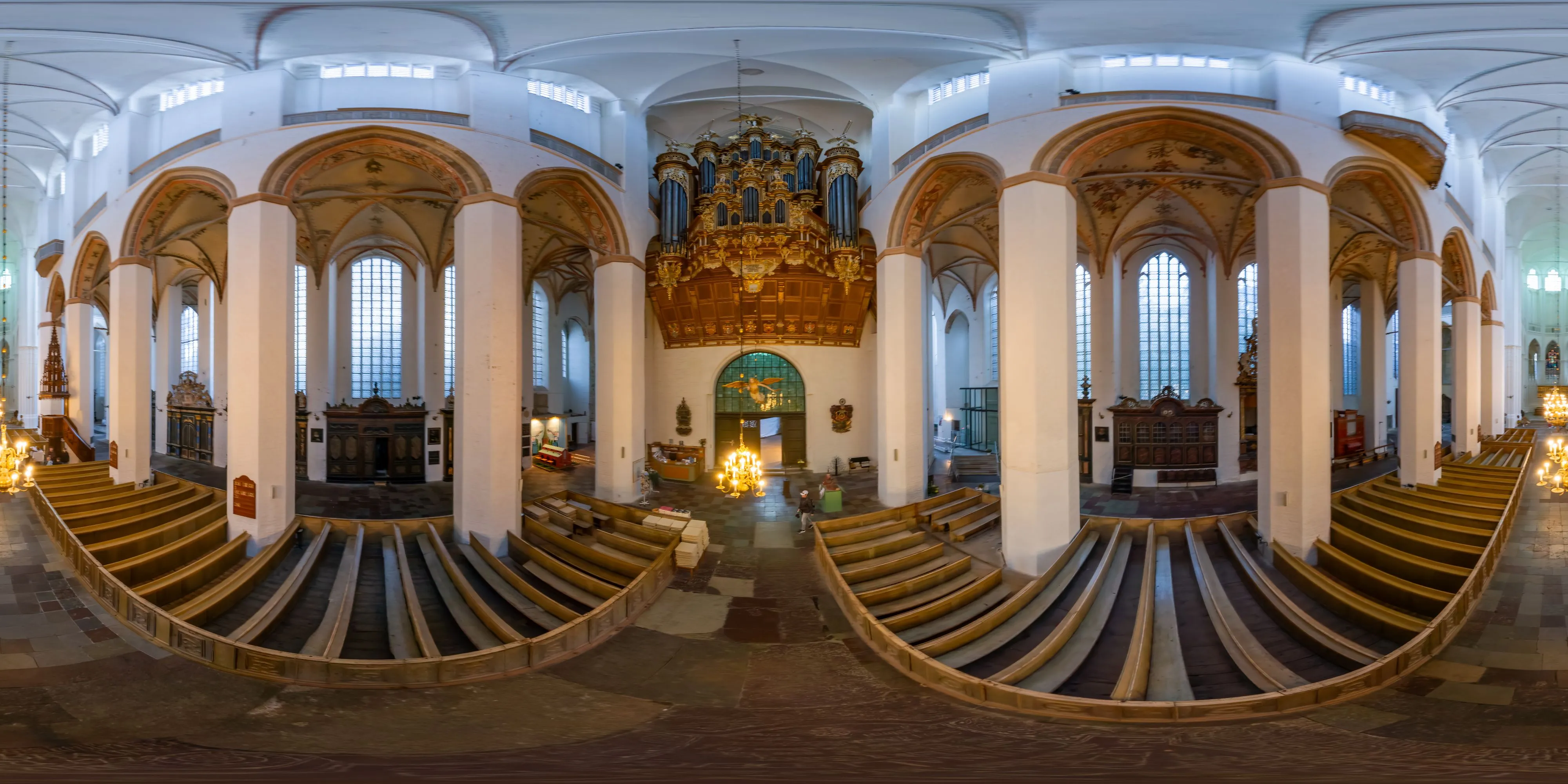 360° Panorama Ansicht: Marienkirche - Kirchenschiff 1
