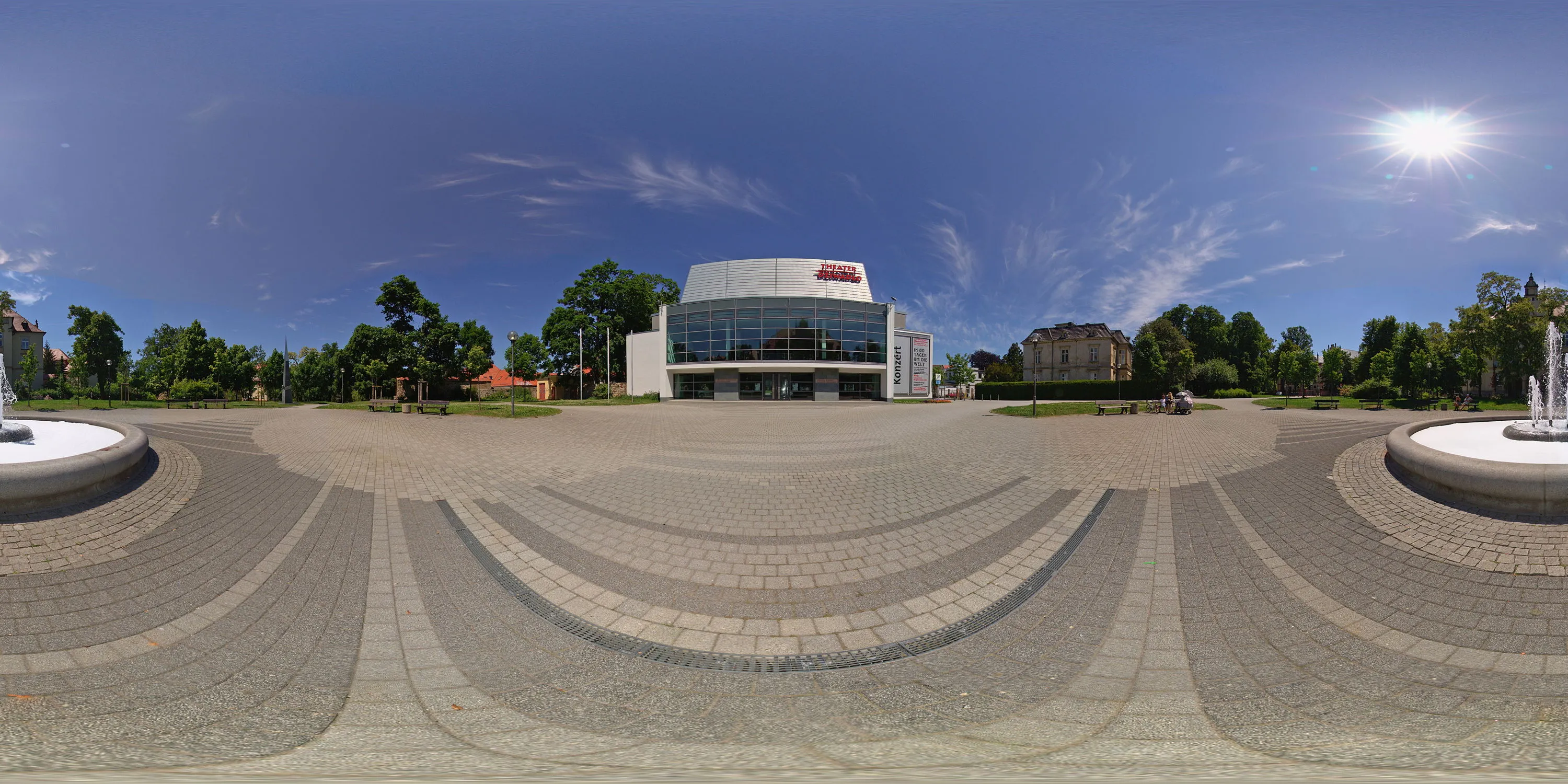 360 Grad Panorama Ansicht: Deutsch Sorbisches Volkstheater in Frühling 06