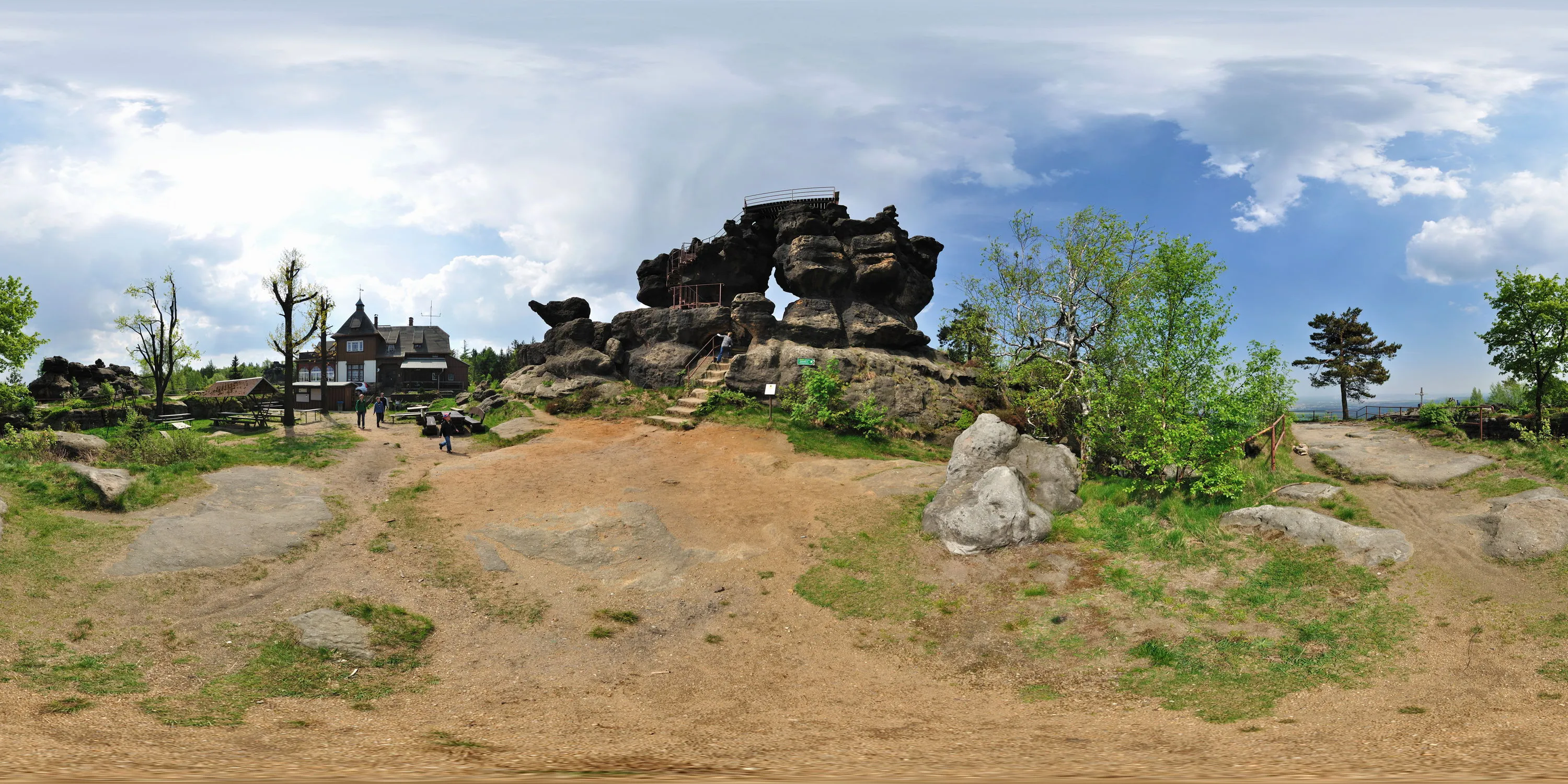 360 Grad Panorama Ansicht: Felsentor in Berg Töpfer 582m
