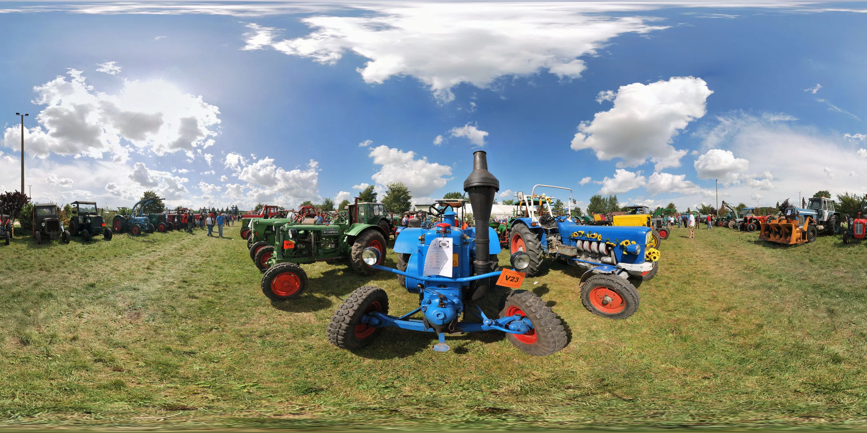 360 Grad Panorama Ansicht: Lanz Bulldogs 2 in Traktortreffen Kemnitz 2009