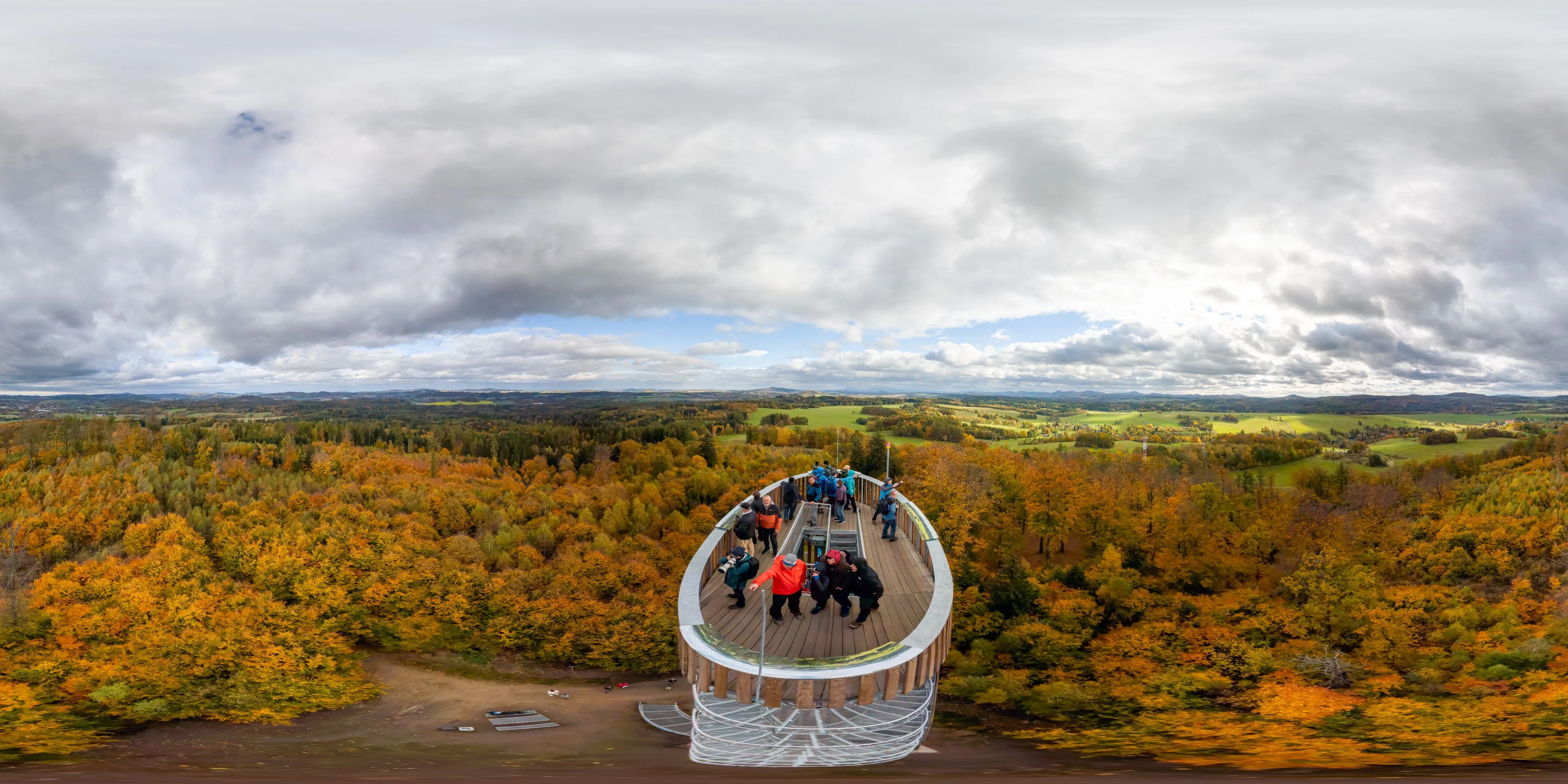 360° Panorama Ansicht: Aussichtsturm - Aussichtsplattform 1