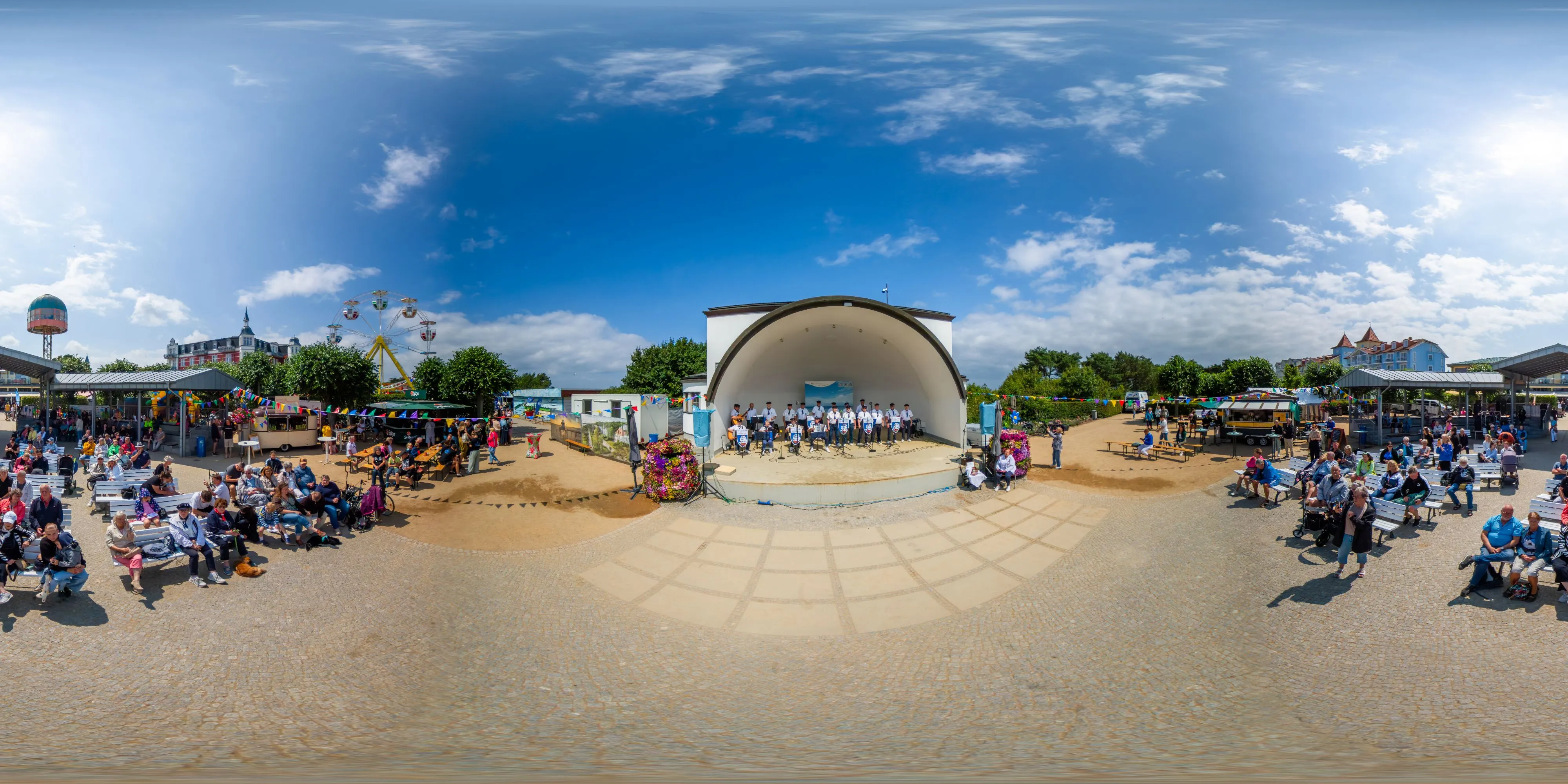 360° Panorama Ansicht: Zinnowitz - Sommerfest 2026 - Konzertmuschel