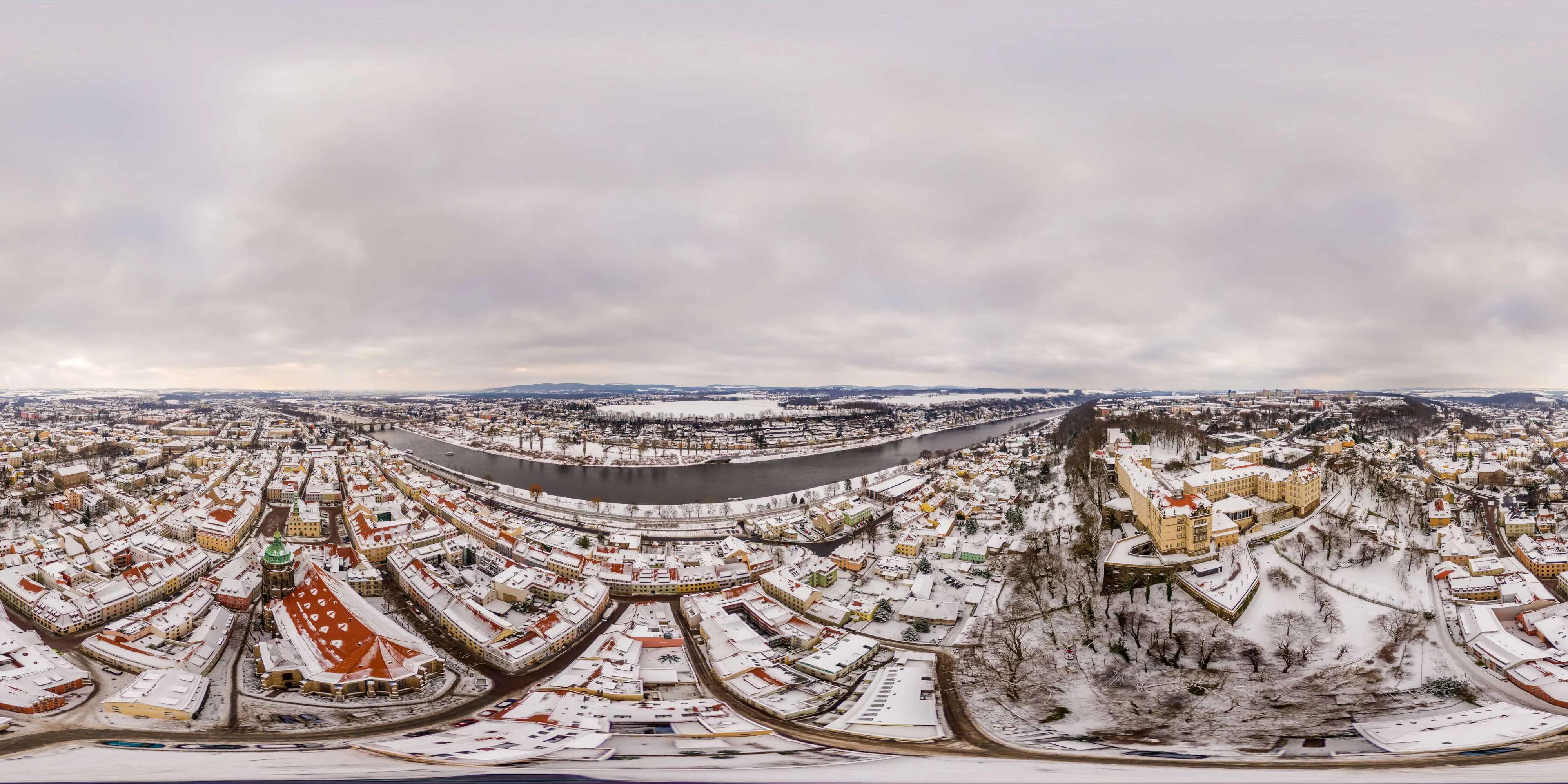 360 Grad Panorama Ansicht: Luftpanorama - Schloss Pirna in Sachsen