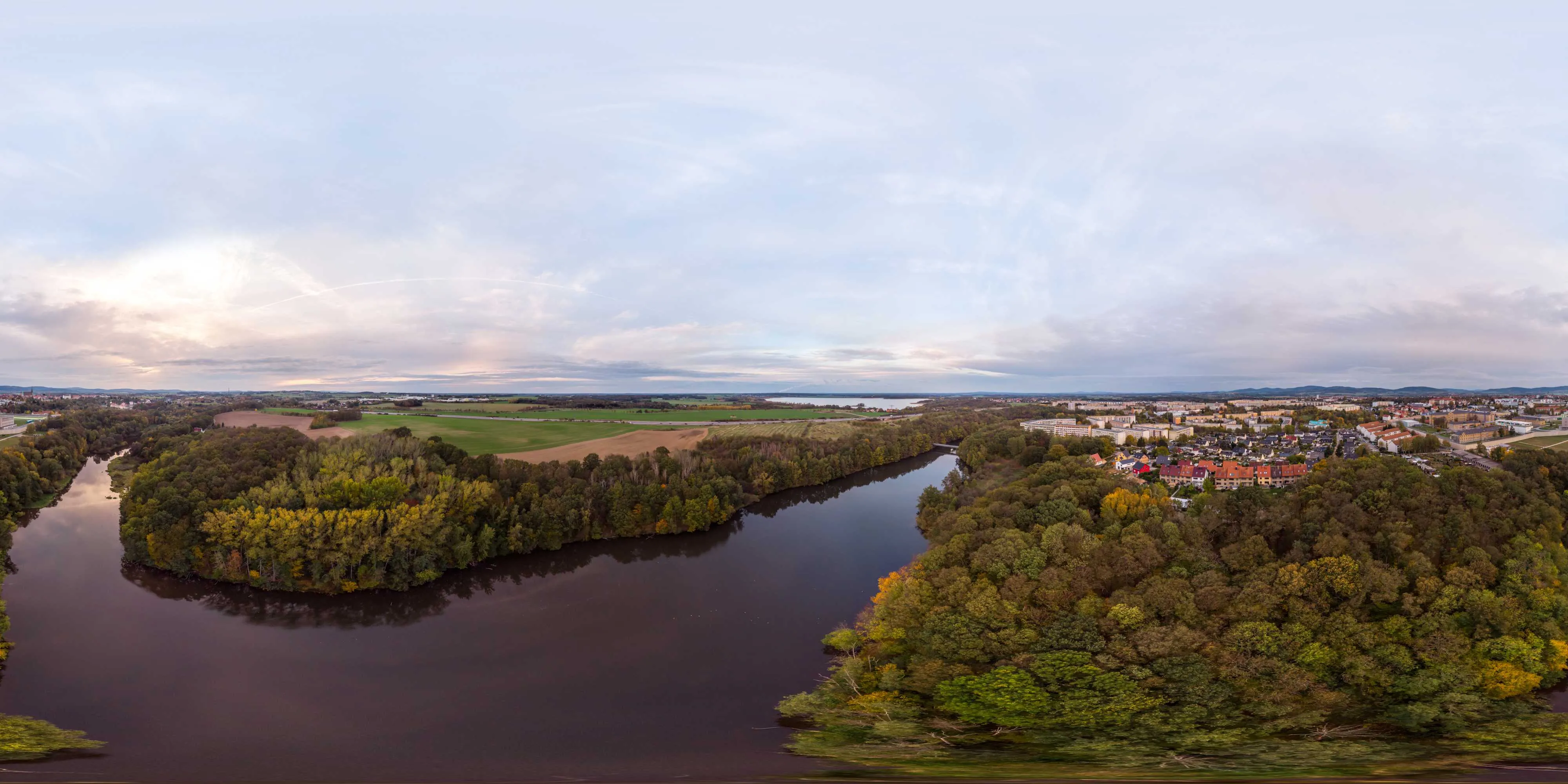 360 Grad Panorama Ansicht: Luftpanorama - Vorstau des Bautzener Stausees in Herbst 2018