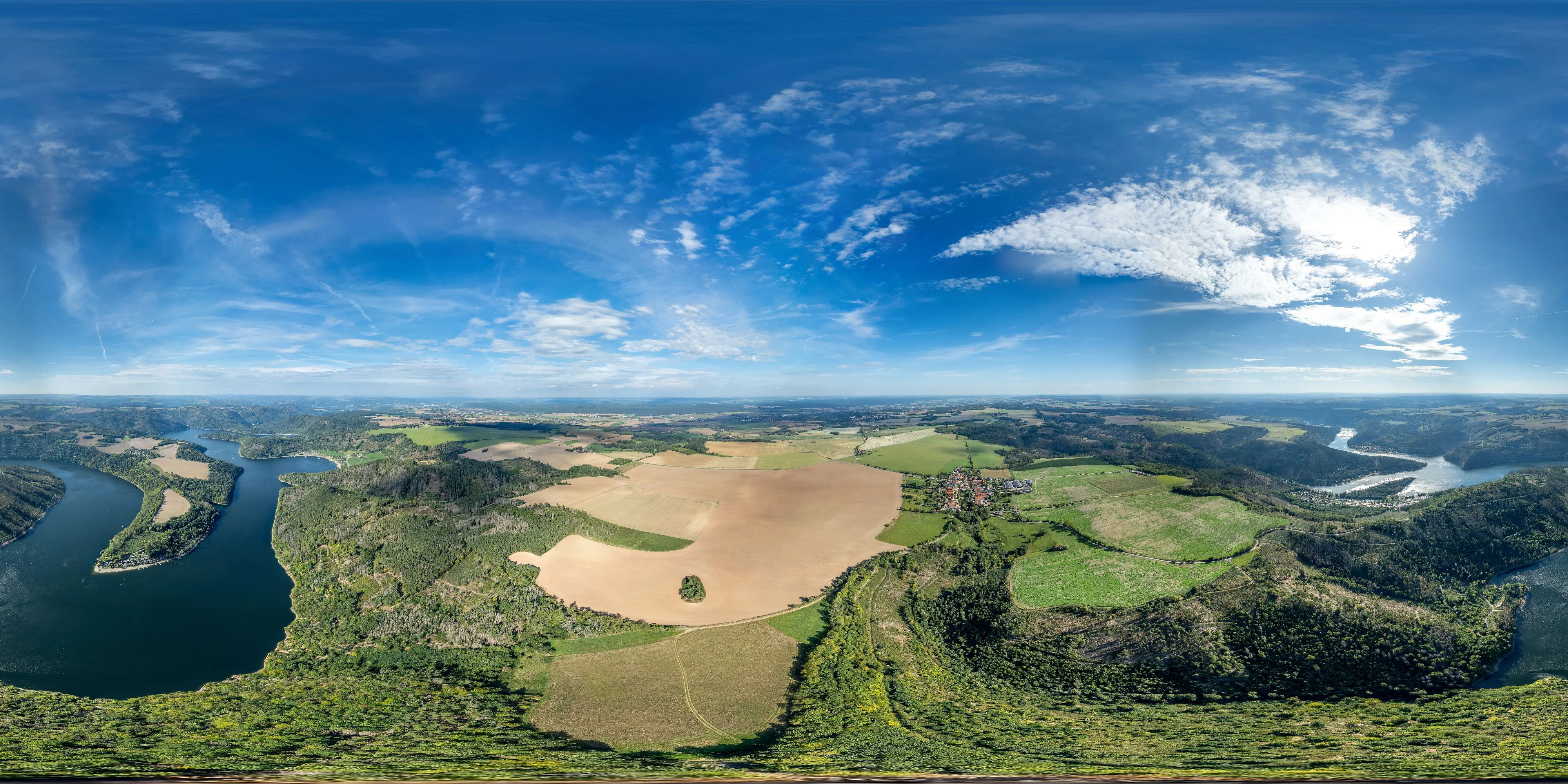 360 Grad Panorama Ansicht: Saaleschleife bei Wilhelmsdorf in Paska