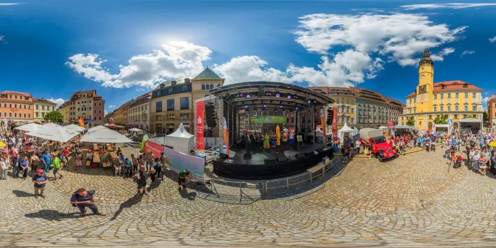 360° Panorama: Eröffnung des 1024. Bautzener Frühling auf dem Hauptmarkt in Stadt Bautzen