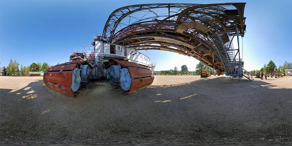 360° Panorama: Kettenfahrwerke in Schaufelradbagger Nr. 1452