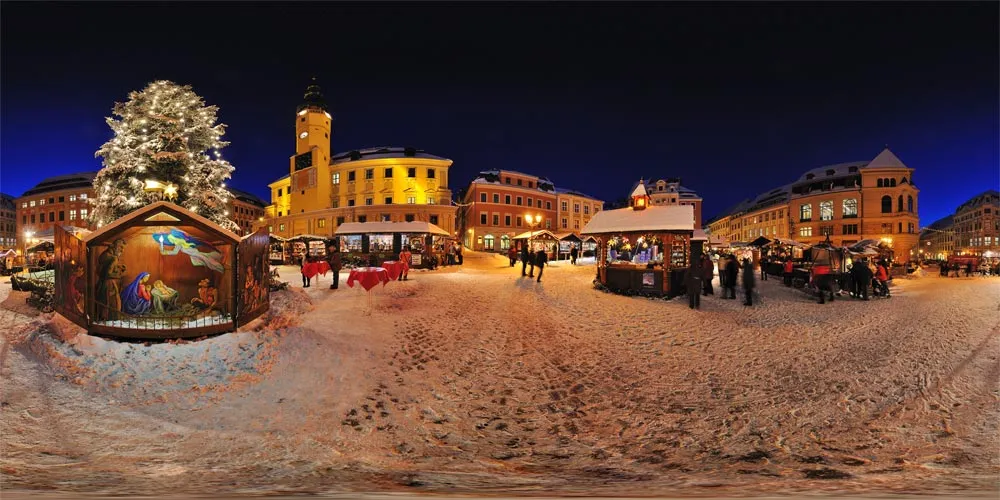 360° Panorama: Weihnachtmarkt auf dem Hauptmarkt in 626. Bautzener Wenzelmarkt