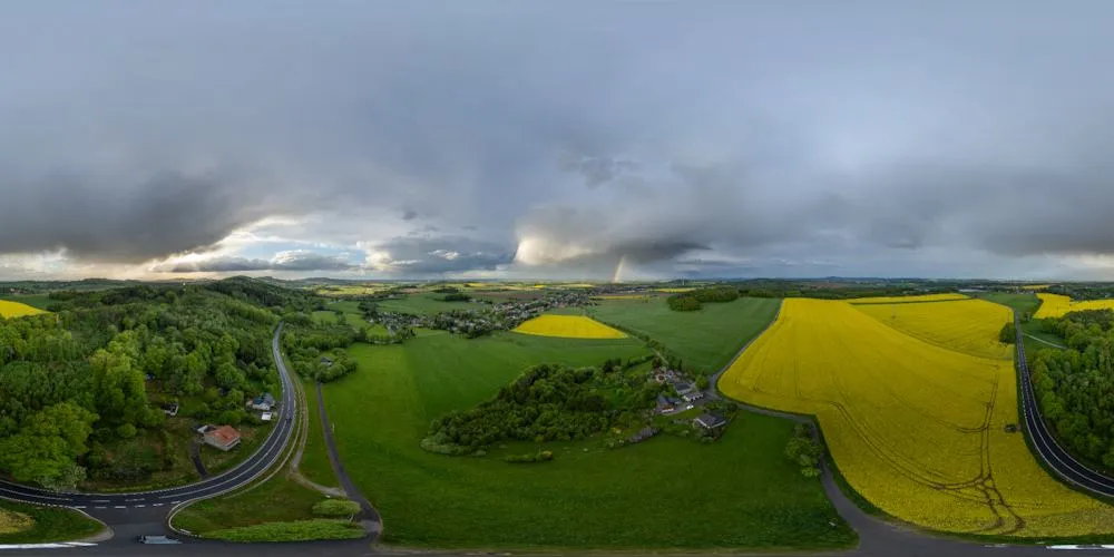 360° Panorama: Regenbogen über Burkau in Oberlausitz