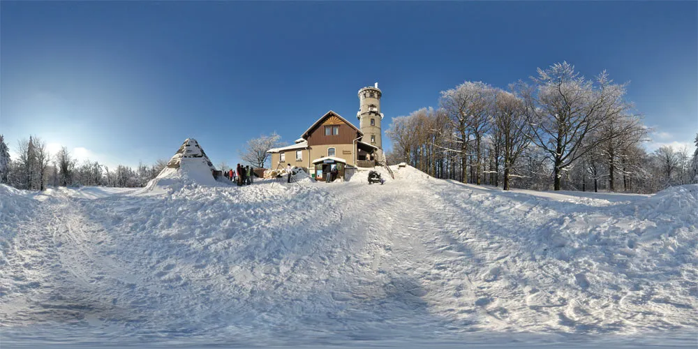 360° Panorama: Turmbaude Winter in Berg Hochwald