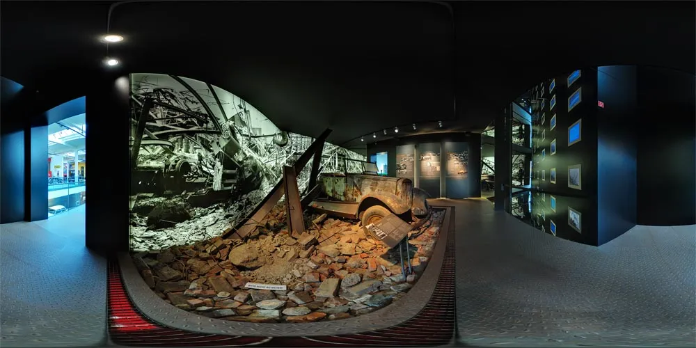 360° Panorama: Kriegsszene in August Horch Museum Zwickau