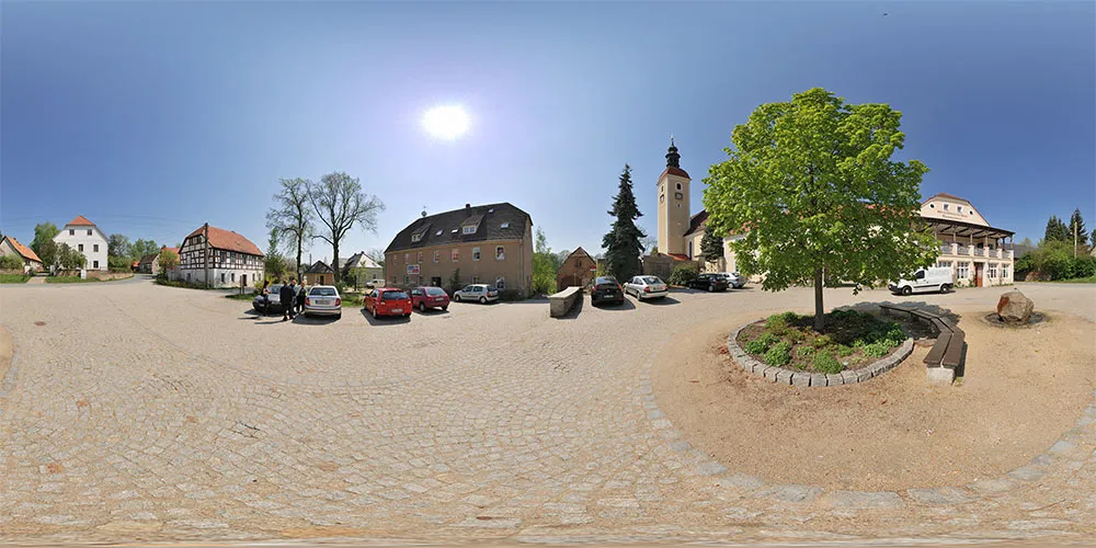 360° Panorama: Kirchplatz in Kunnersdorf in Oberlausitz