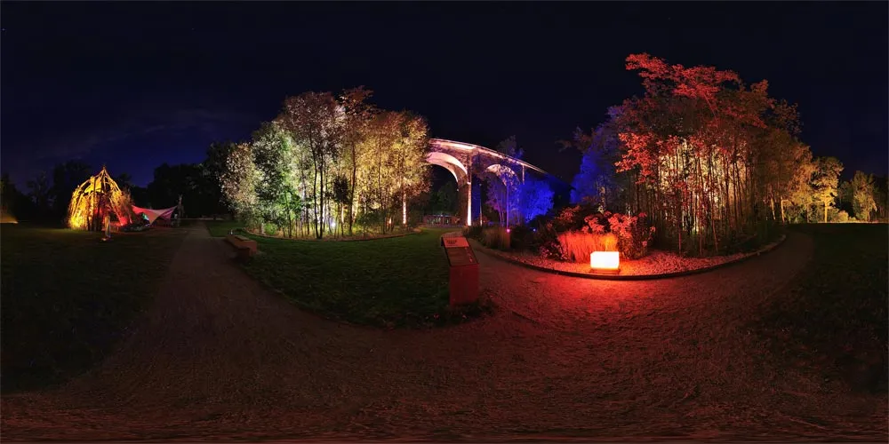 360° Panorama: Eisenbahnviadukt in 6. Sächsische Landesgartenschau in Löbau