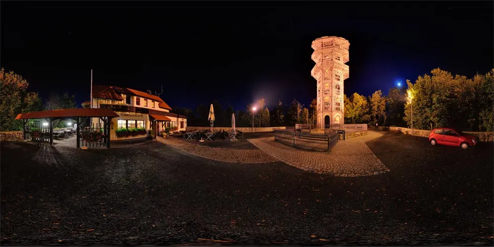 360° Panorama: Turmgaststätte und Gußeiserner Turm in Löbauer Berg