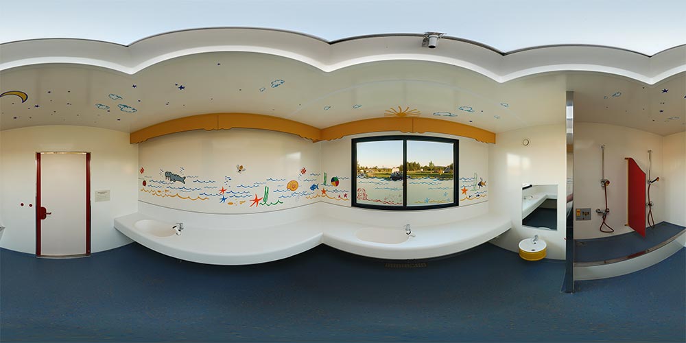 Babywasch- und Duschraum