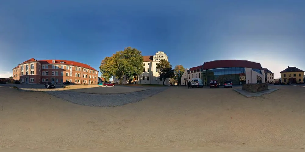 360° Panorama: Ortenburghof in Herbst 05