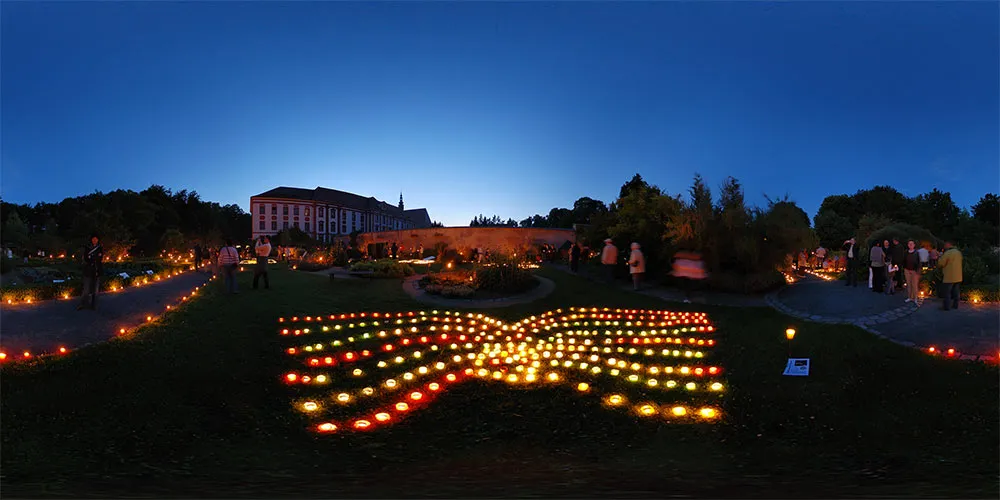 360° Panorama: Nacht der tausend Lichter 2 in Zisterzienser Kloster St. Marienstern