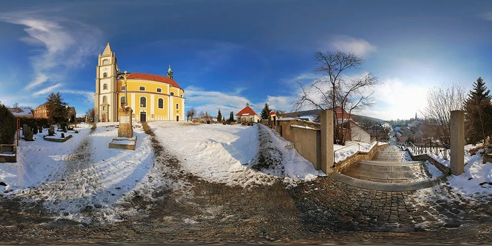 360° Panorama: Barockkirche „St. Mariä Himmelfahrt“ Schirgiswalde in Oberlausitzer Kirchen