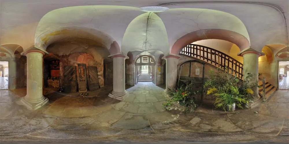 360° Panorama: Kanitz-Kyawsches Schloss - Treppenhaus in Hainewalde