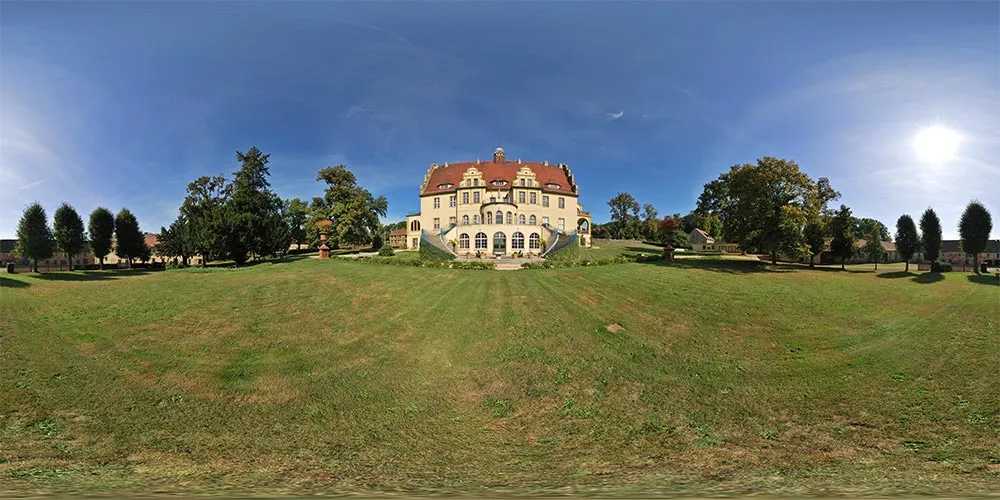 360° Panorama: Schloß Weißig Südportal in Weißig/ Sa.