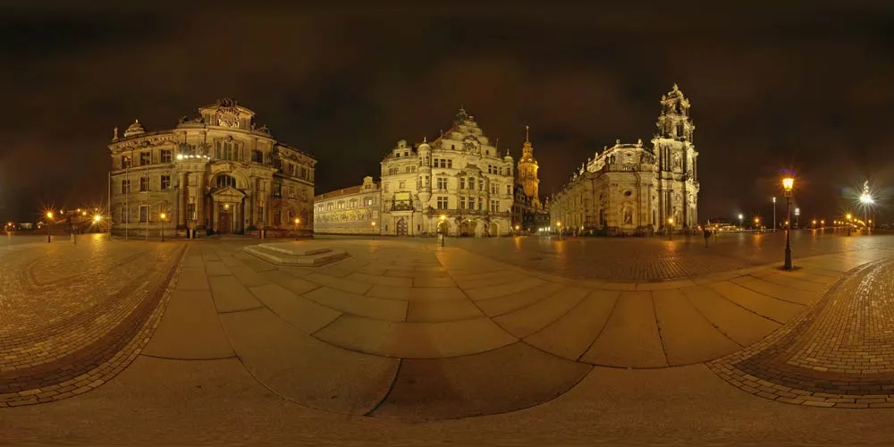 360° Panorama: Schlossplatz in Winter 2007